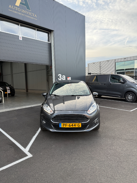 Ford Fiesta 1.0 - Titanium — photo 14