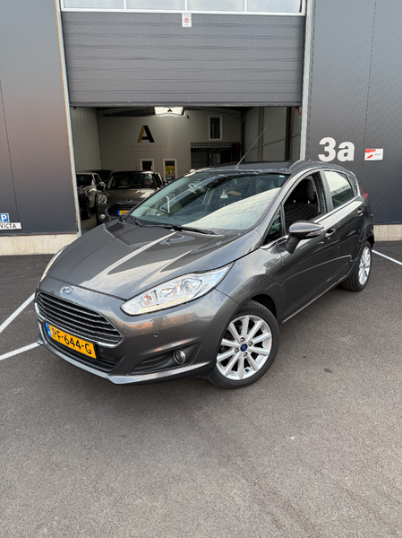 Ford Fiesta 1.0 - Titanium — photo 8
