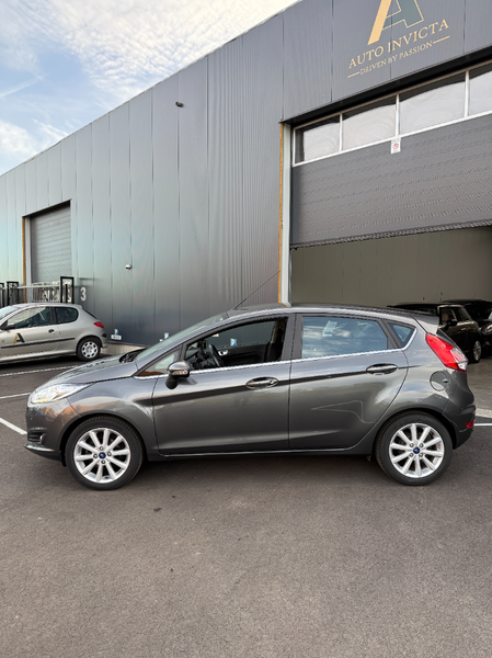 Ford Fiesta 1.0 - Titanium — photo 13