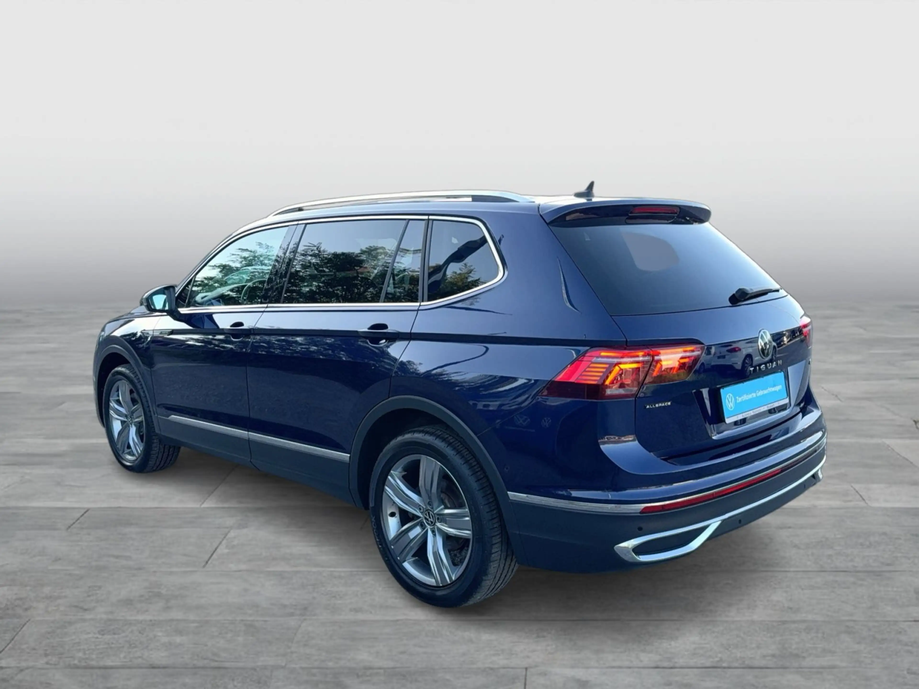 Volkswagen Tiguan Allspace Elegance 2.0TSI 4M AHK PANO H&K — photo 4