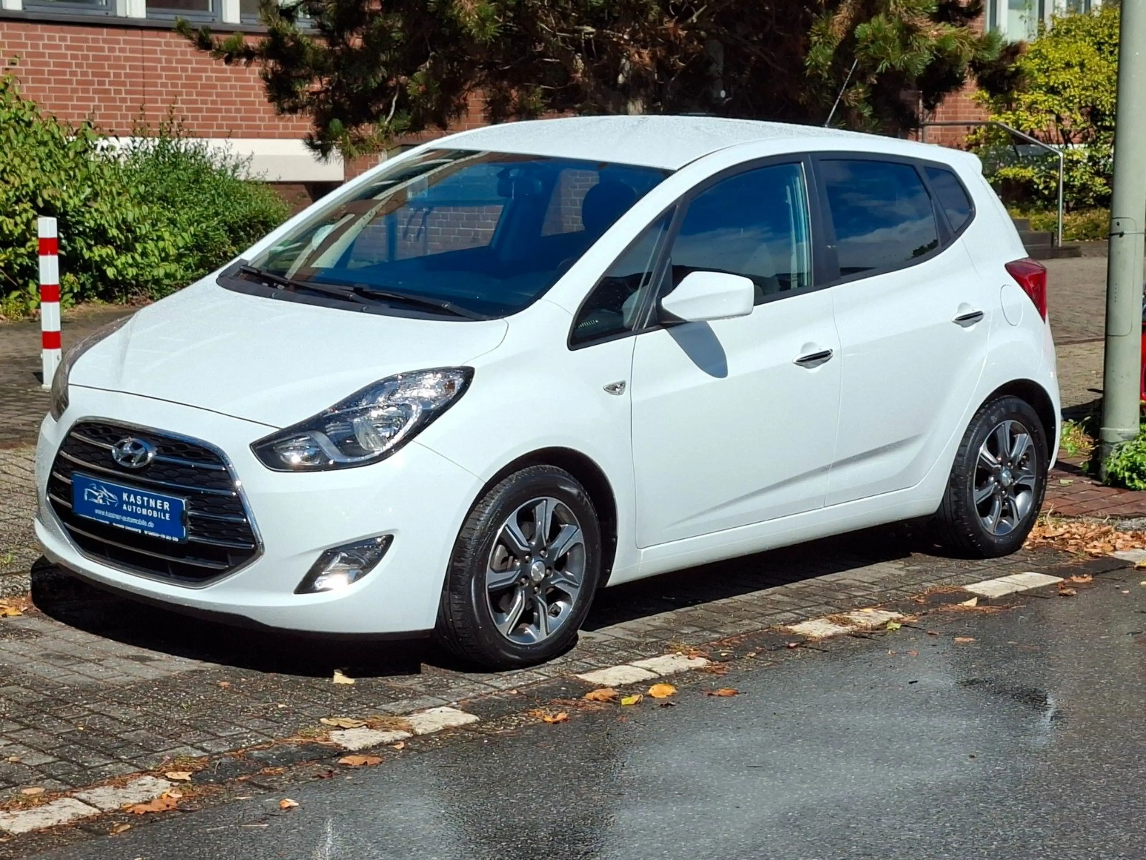 Hyundai iX20 blue YES! Klima Sitzheizung 1,6l 92kW — photo 2