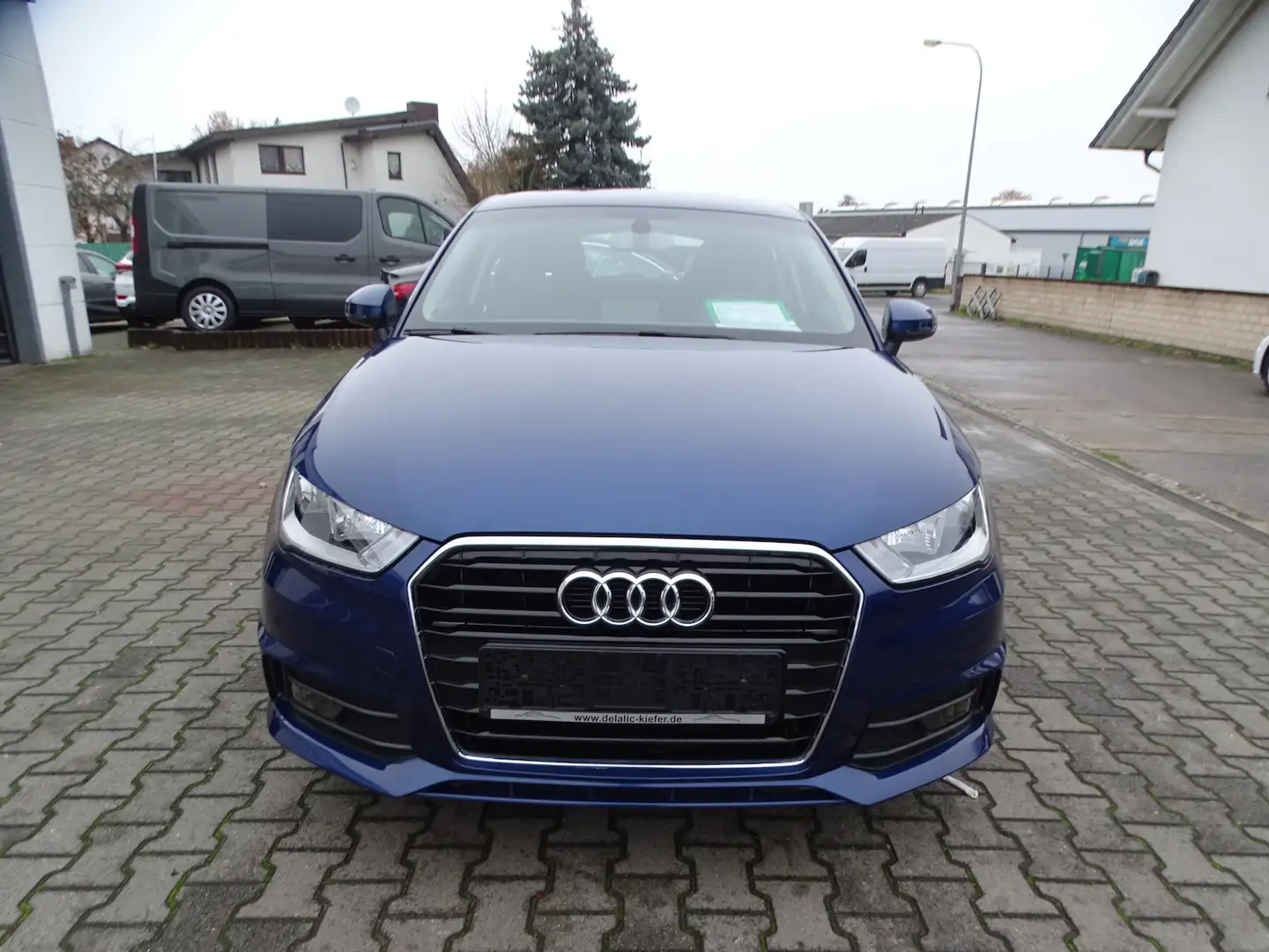 Audi A1 1,0 Sportback Ultra Admired, Sitzheizung, Media Pa Blau - 2