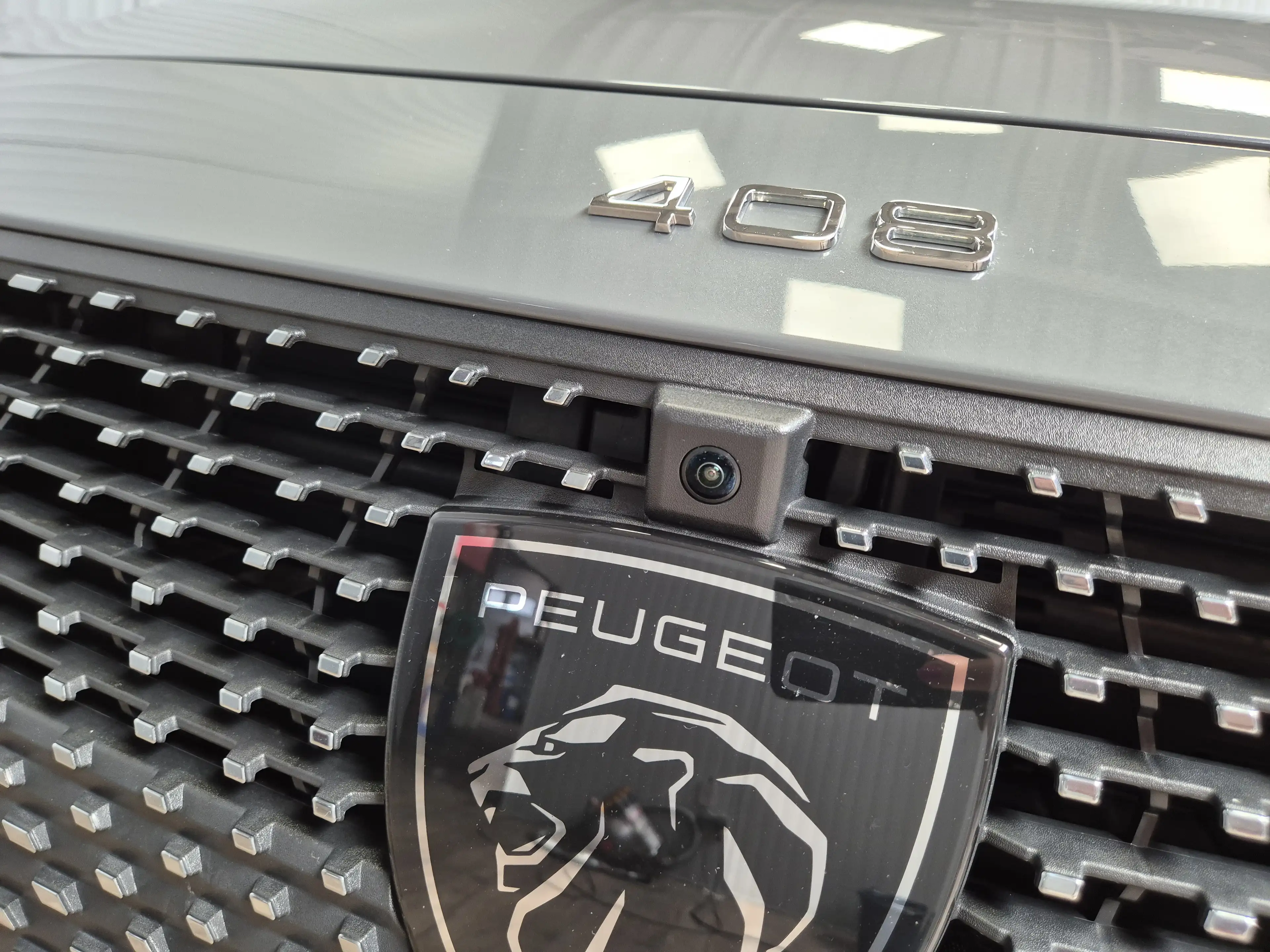 Peugeot 408 1.2Hybride 136pk Allure automaat — photo 4