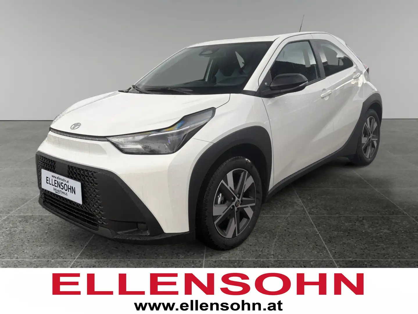 Toyota Aygo X AYGO X 1,5 l Active CVT Weiß - 1