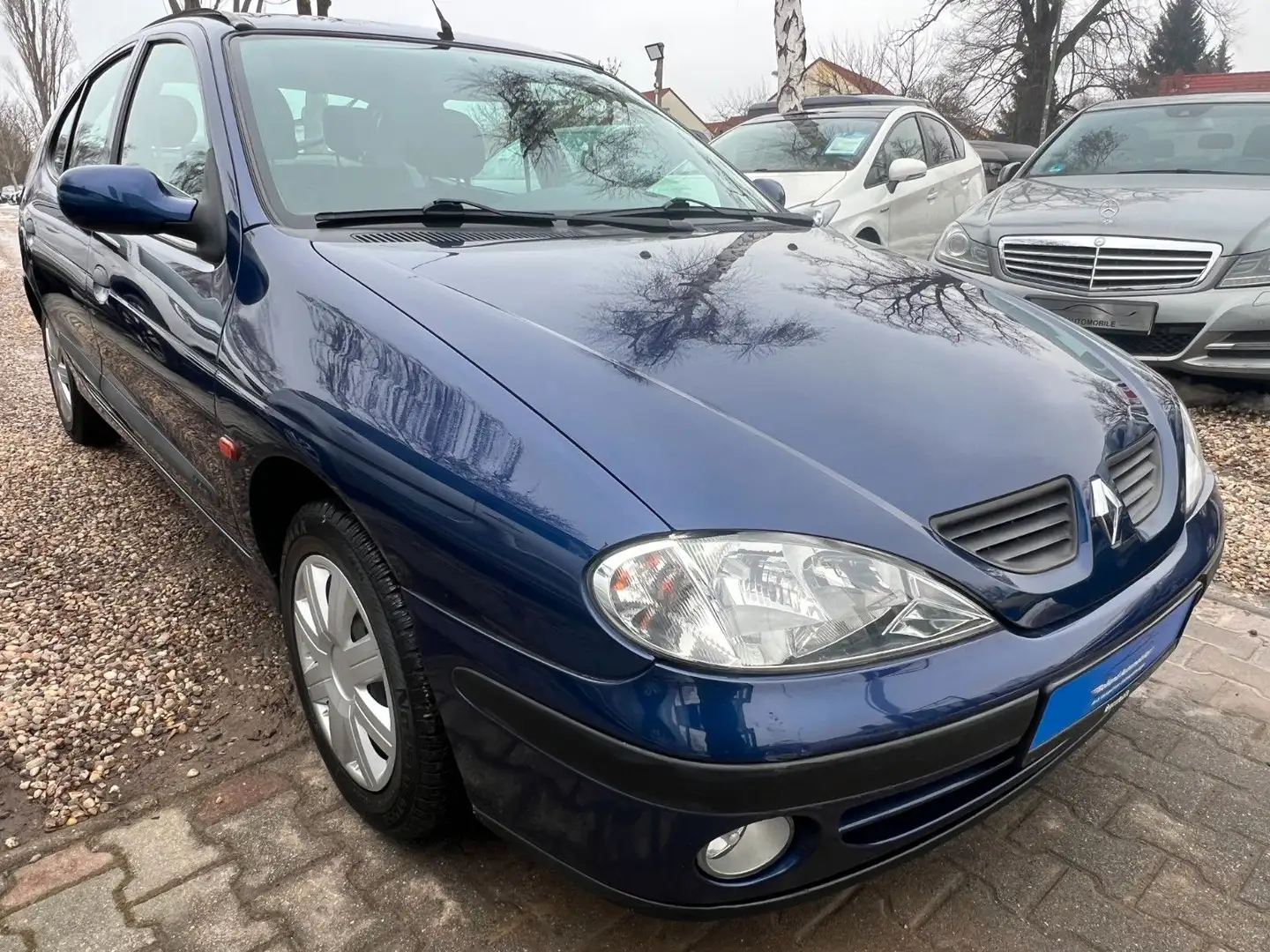 Renault Megane Privilege*2.HD*Klima*86.TKM*TÜV NEU Azul - 2