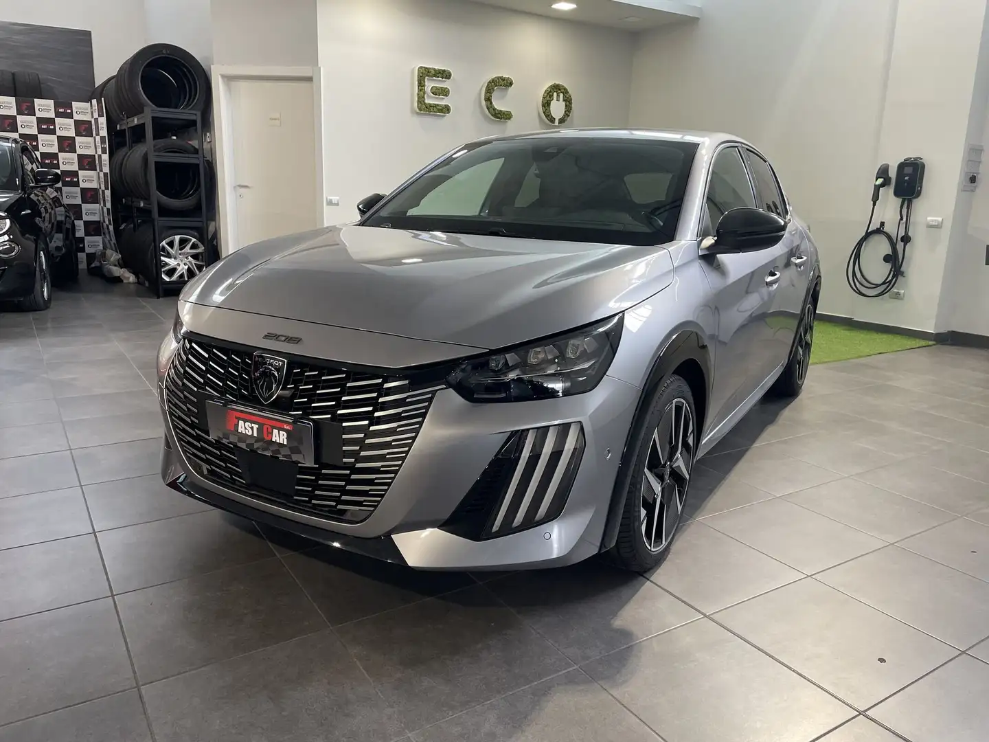 Peugeot 208 Hybrid 136 e-DCS6 GT Чорний - 1