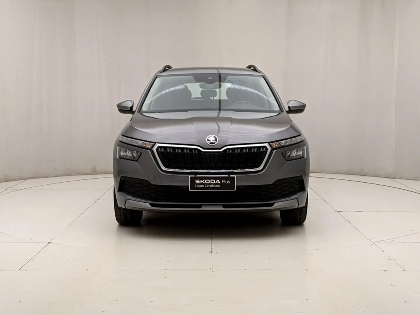 Skoda Kamiq 1.0 TSI Ambition Grau - 2