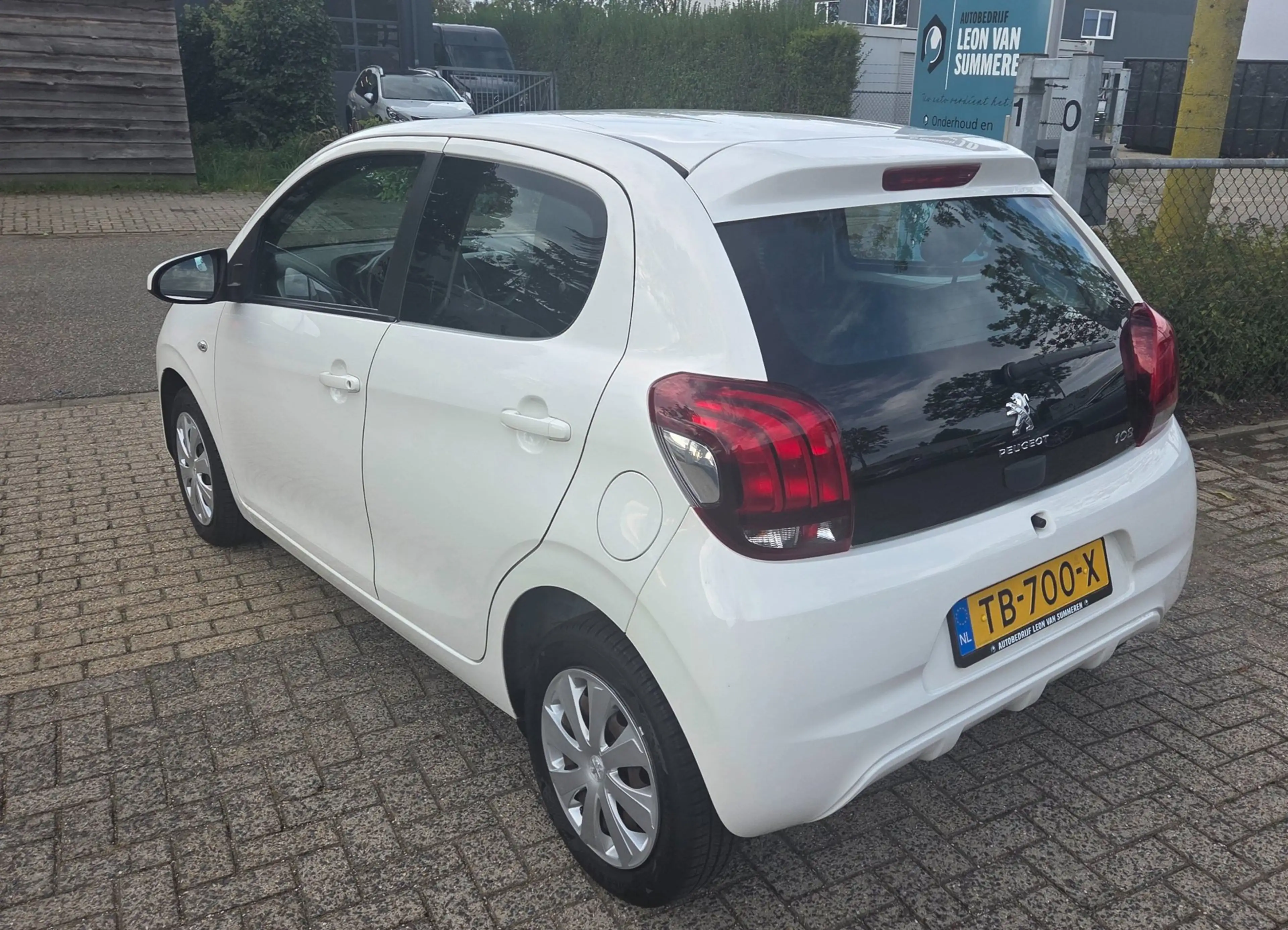 Peugeot 108 1.0 e-VTi Active Automaat l Achteruitrijcamera l C — photo 11