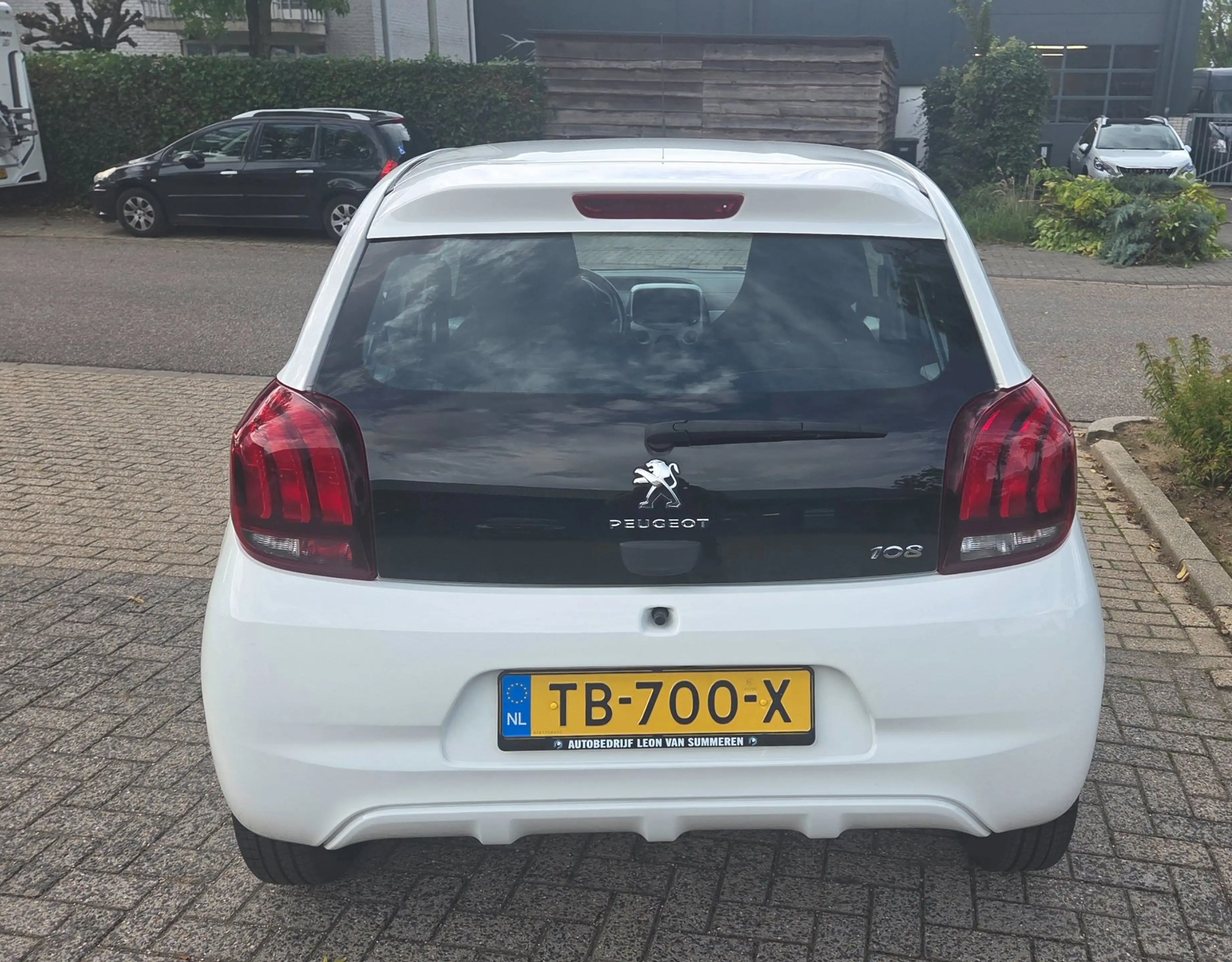 Peugeot 108 1.0 e-VTi Active Automaat l Achteruitrijcamera l C — photo 7