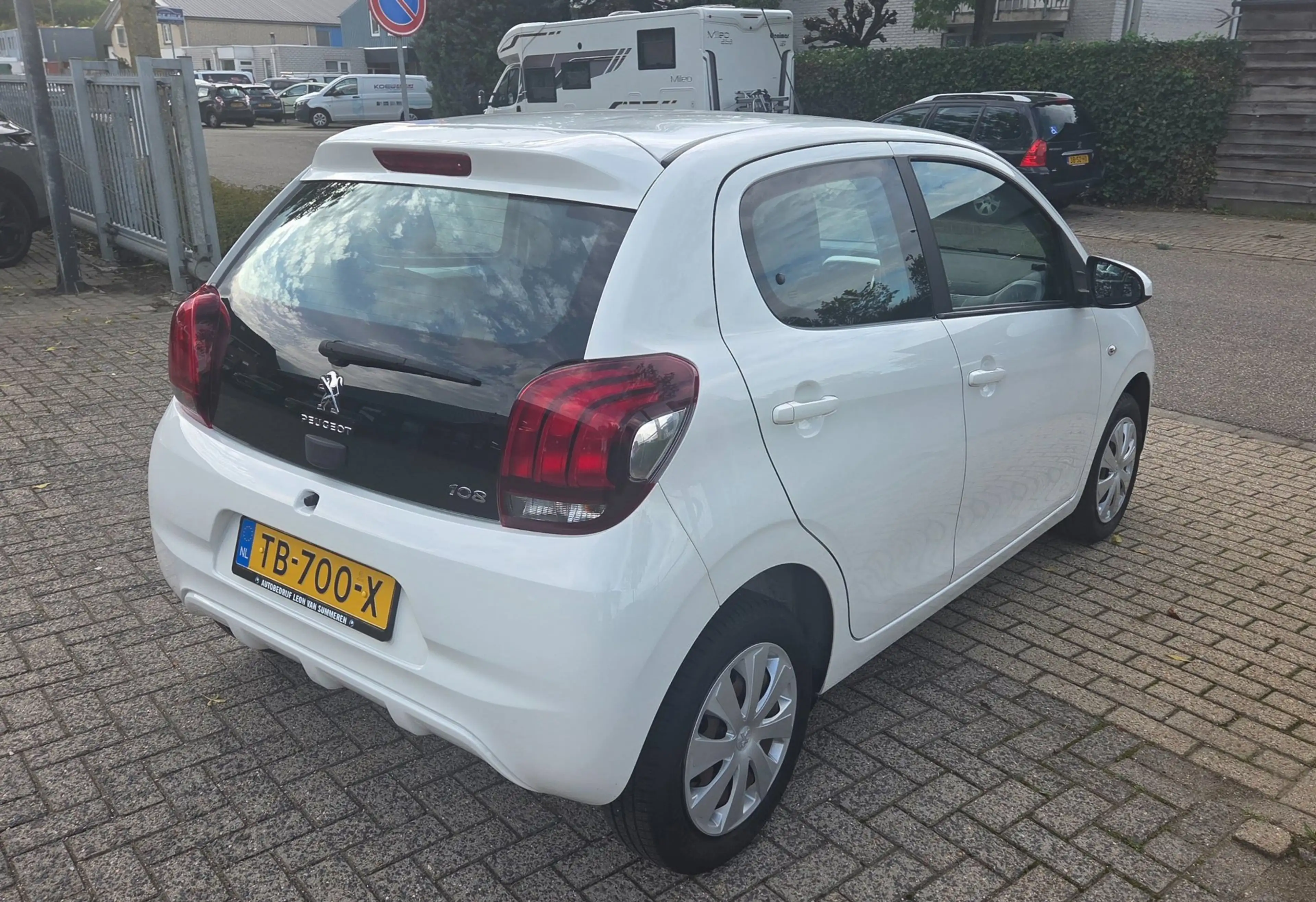 Peugeot 108 1.0 e-VTi Active Automaat l Achteruitrijcamera l C — photo 9
