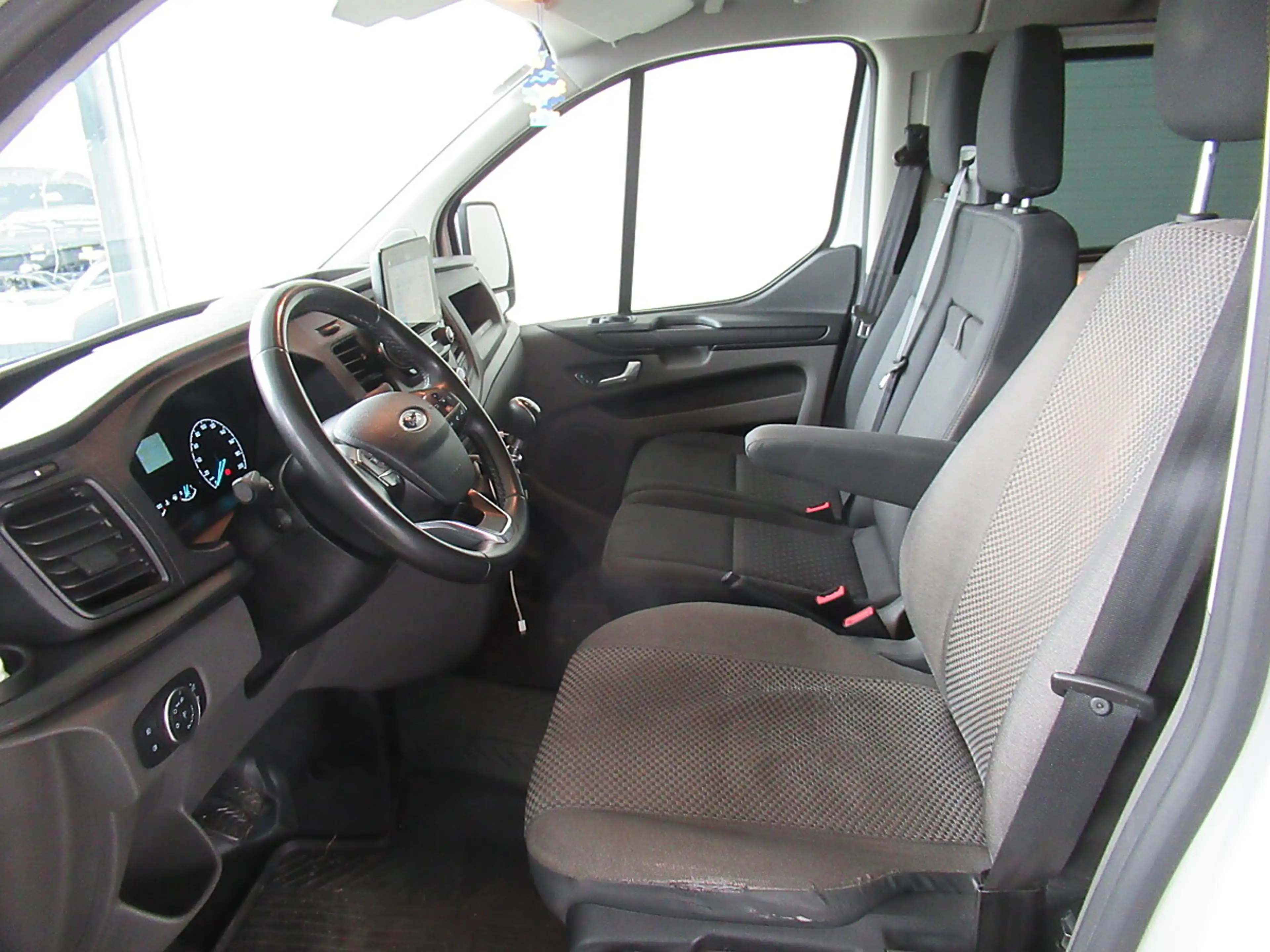 Ford Transit Custom Kasten DK 2,0 TDCi L2H1 340 Trend *AHV 2800kg *... — photo 9