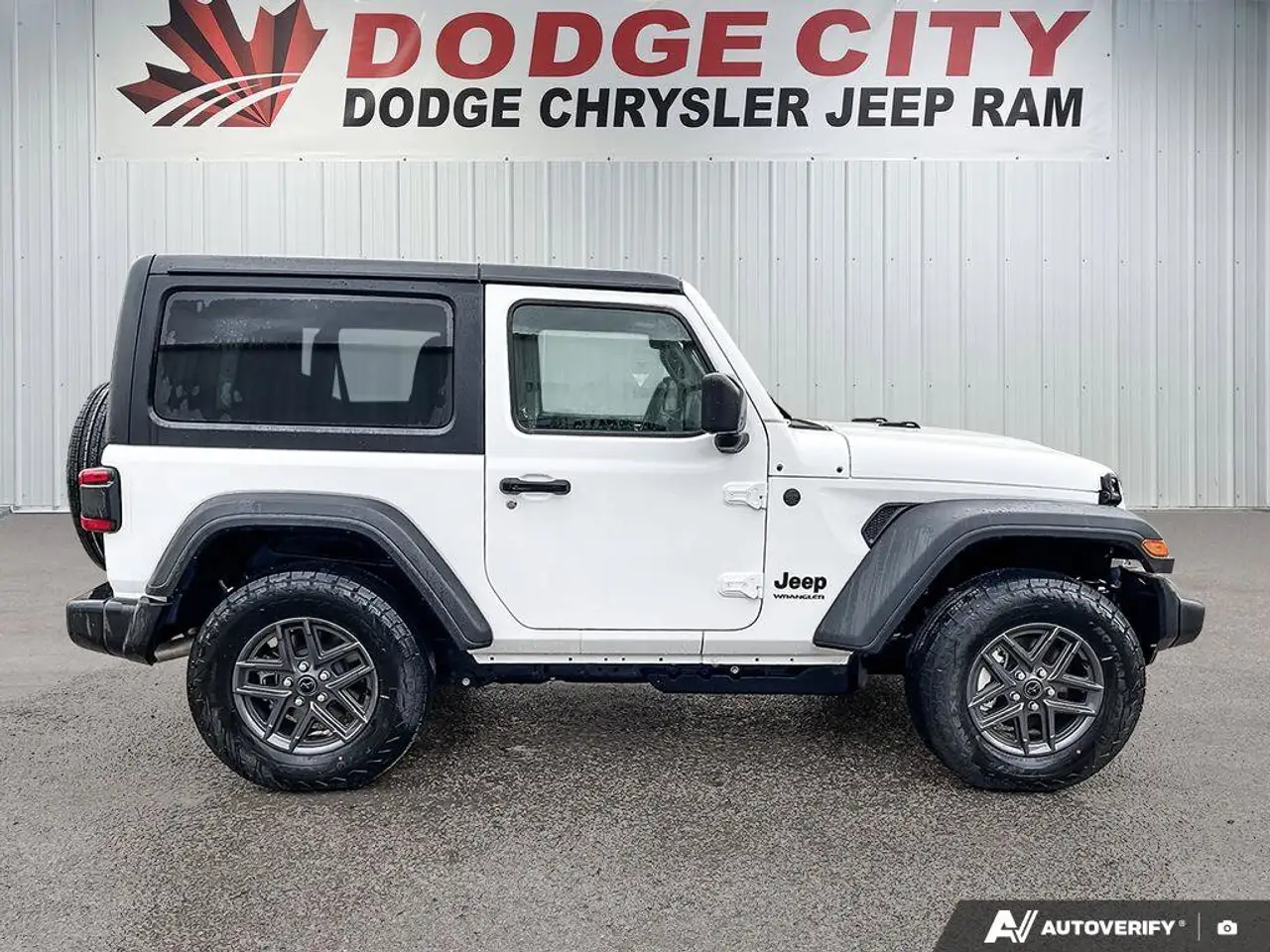 Jeep Wrangler photo Jeep Wrangler