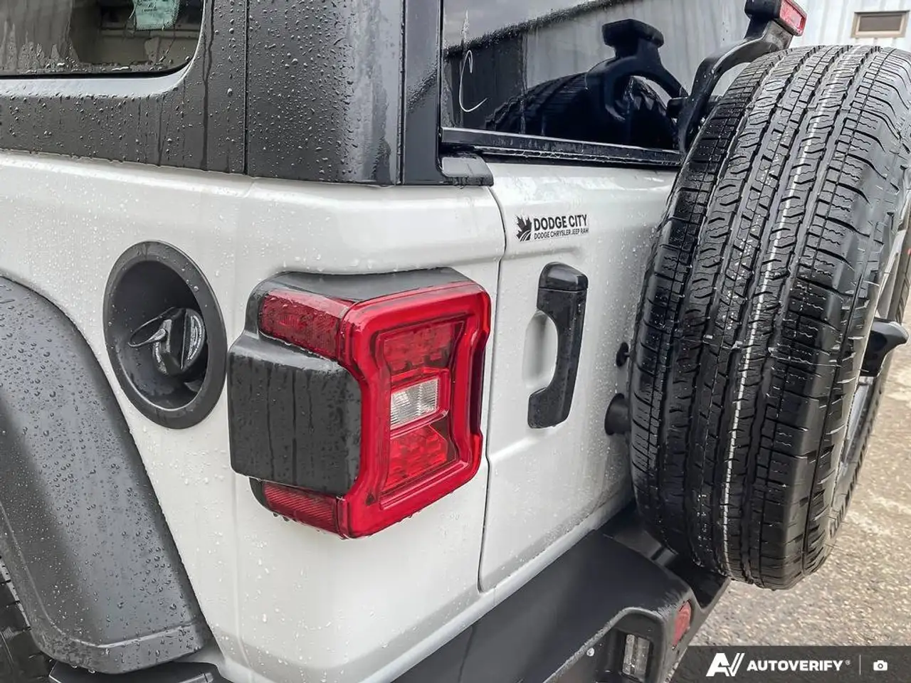 Jeep Wrangler photo Jeep Wrangler