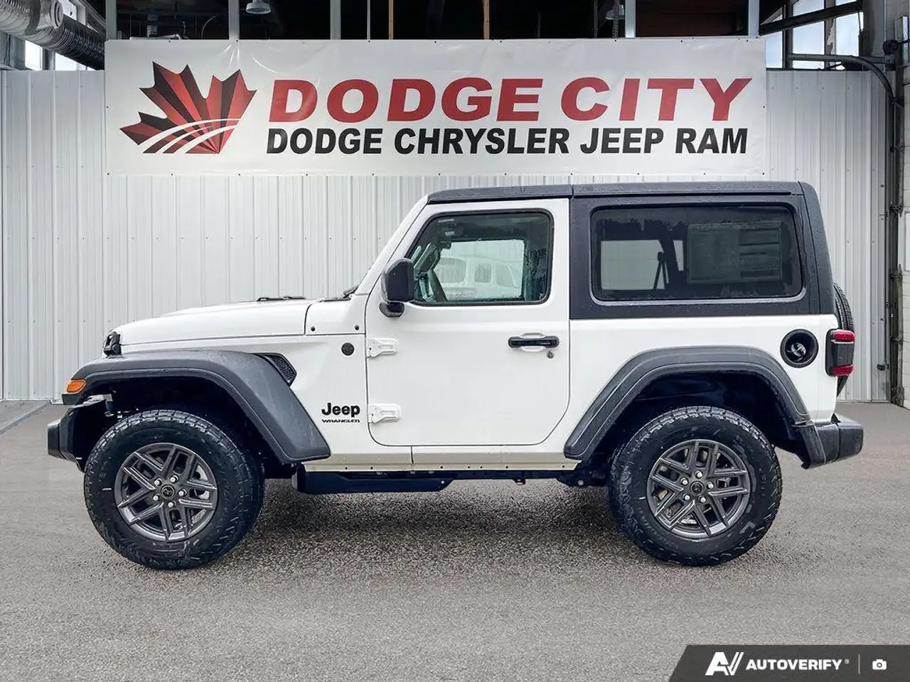 Jeep Wrangler photo Jeep Wrangler