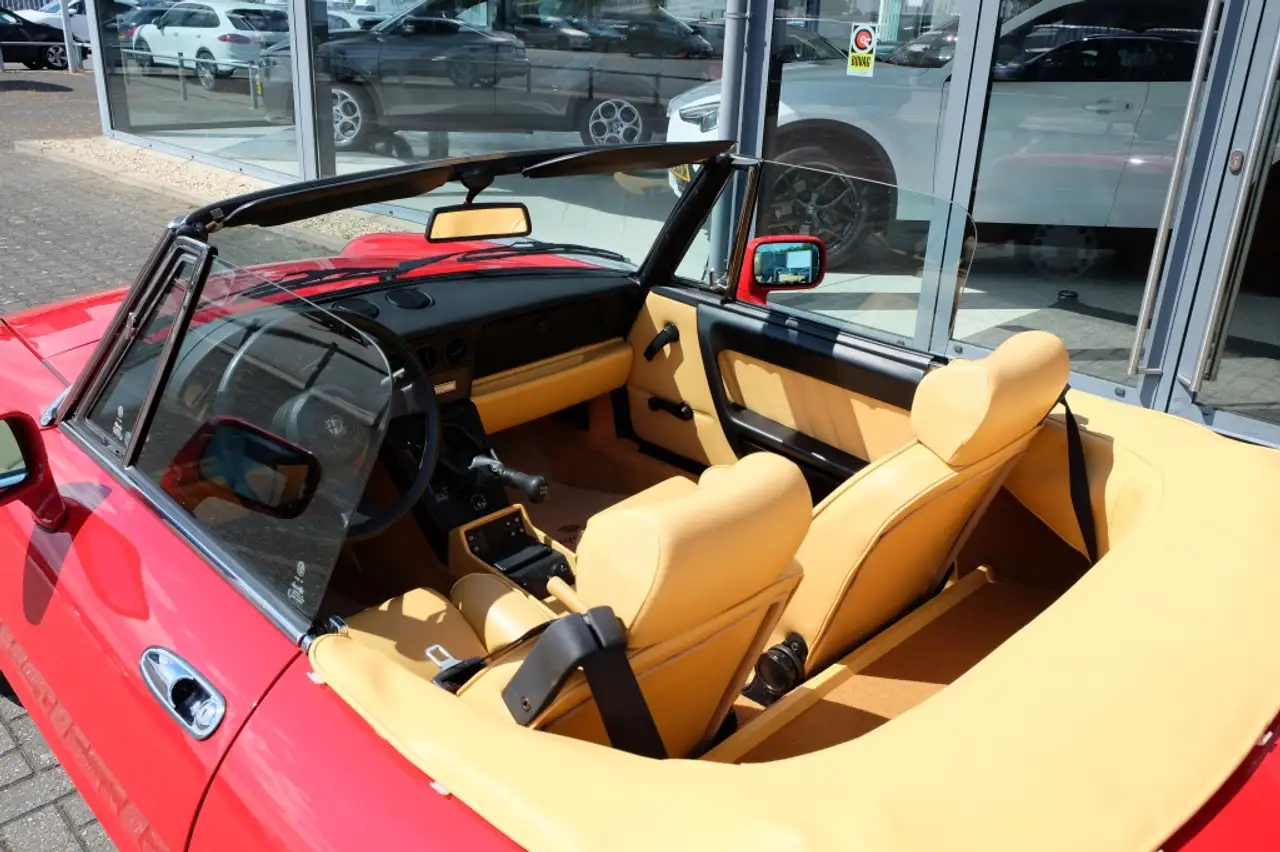 Alfa Romeo Spider 1.6 Unieke km stand, foto 12