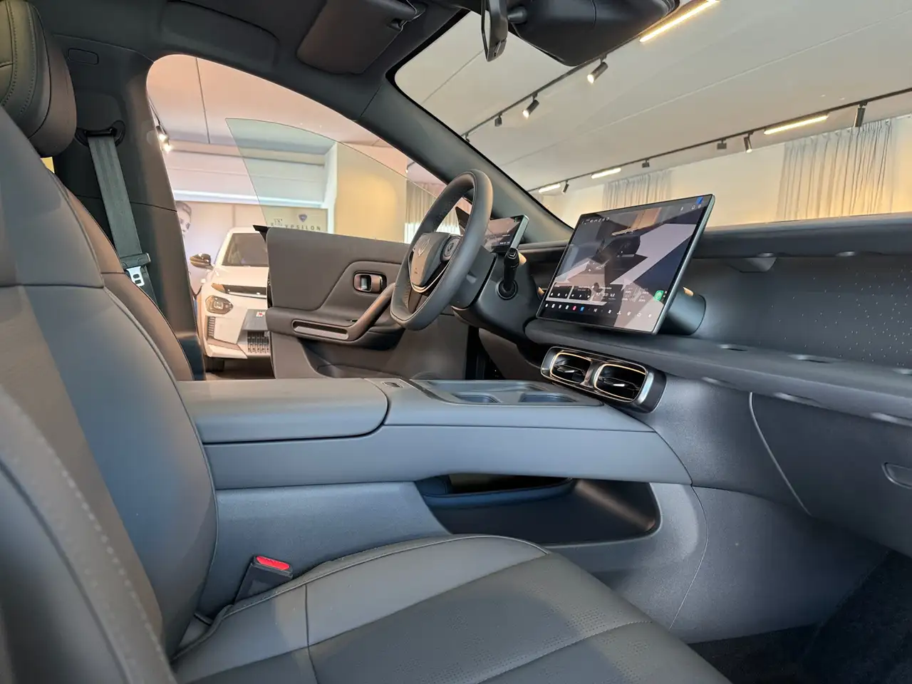 Leapmotor B05 56,2kWh Life, миниатюра 16