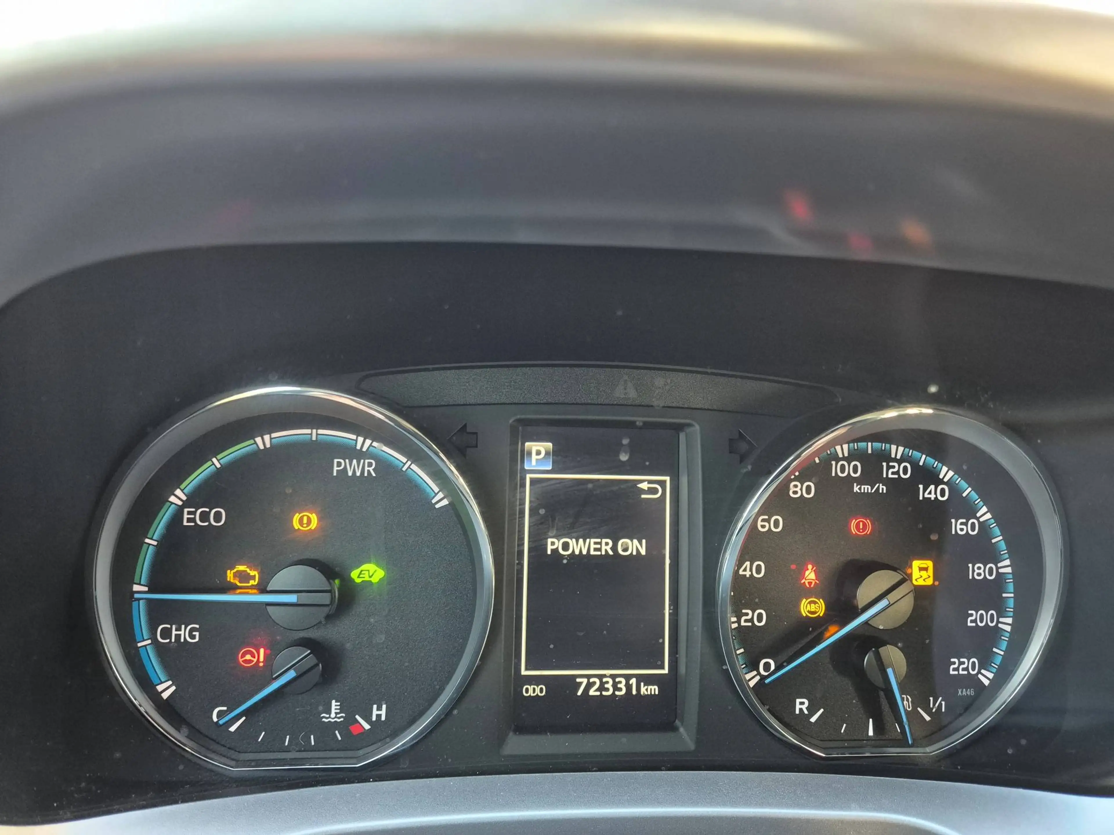 Toyota RAV 4 2,5 Hybrid 4x4 Comfort mit Winterrädern & AHZV — photo 9