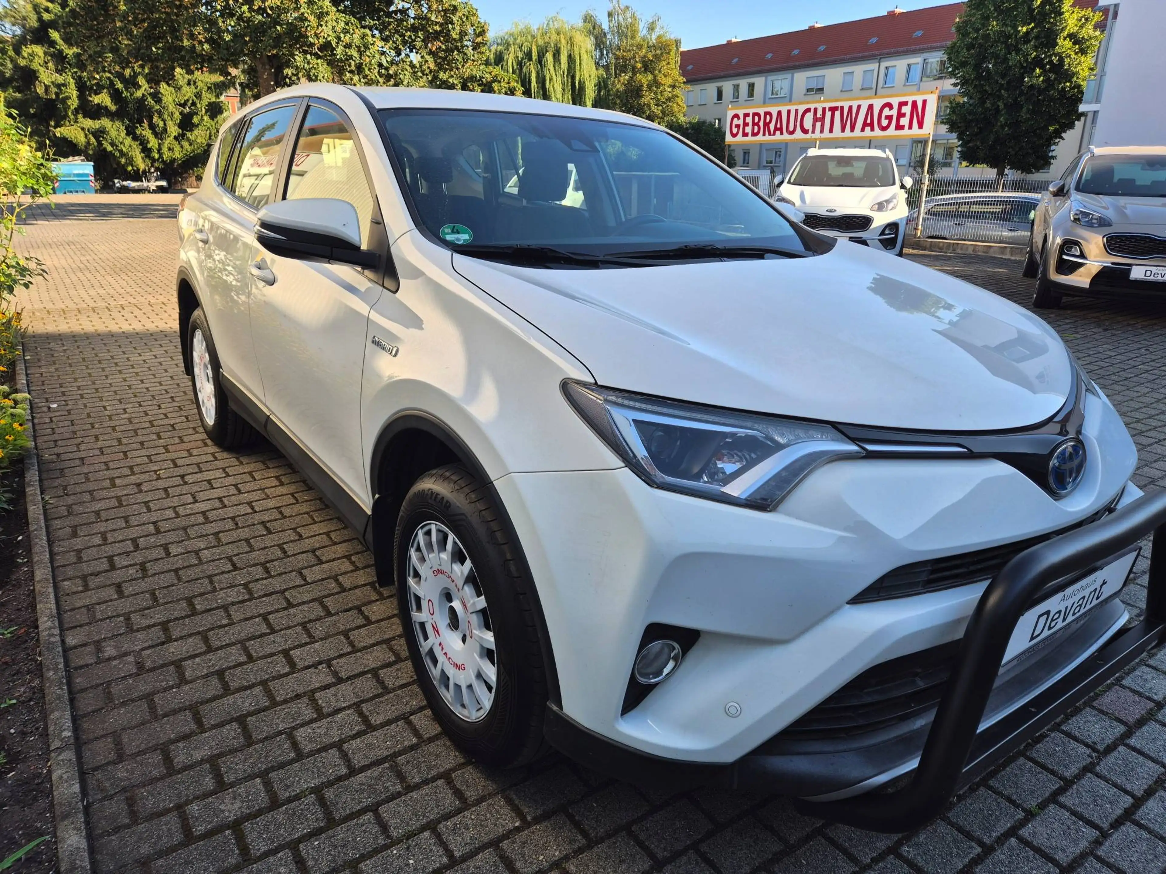 Toyota RAV 4 2,5 Hybrid 4x4 Comfort mit Winterrädern & AHZV — photo 5