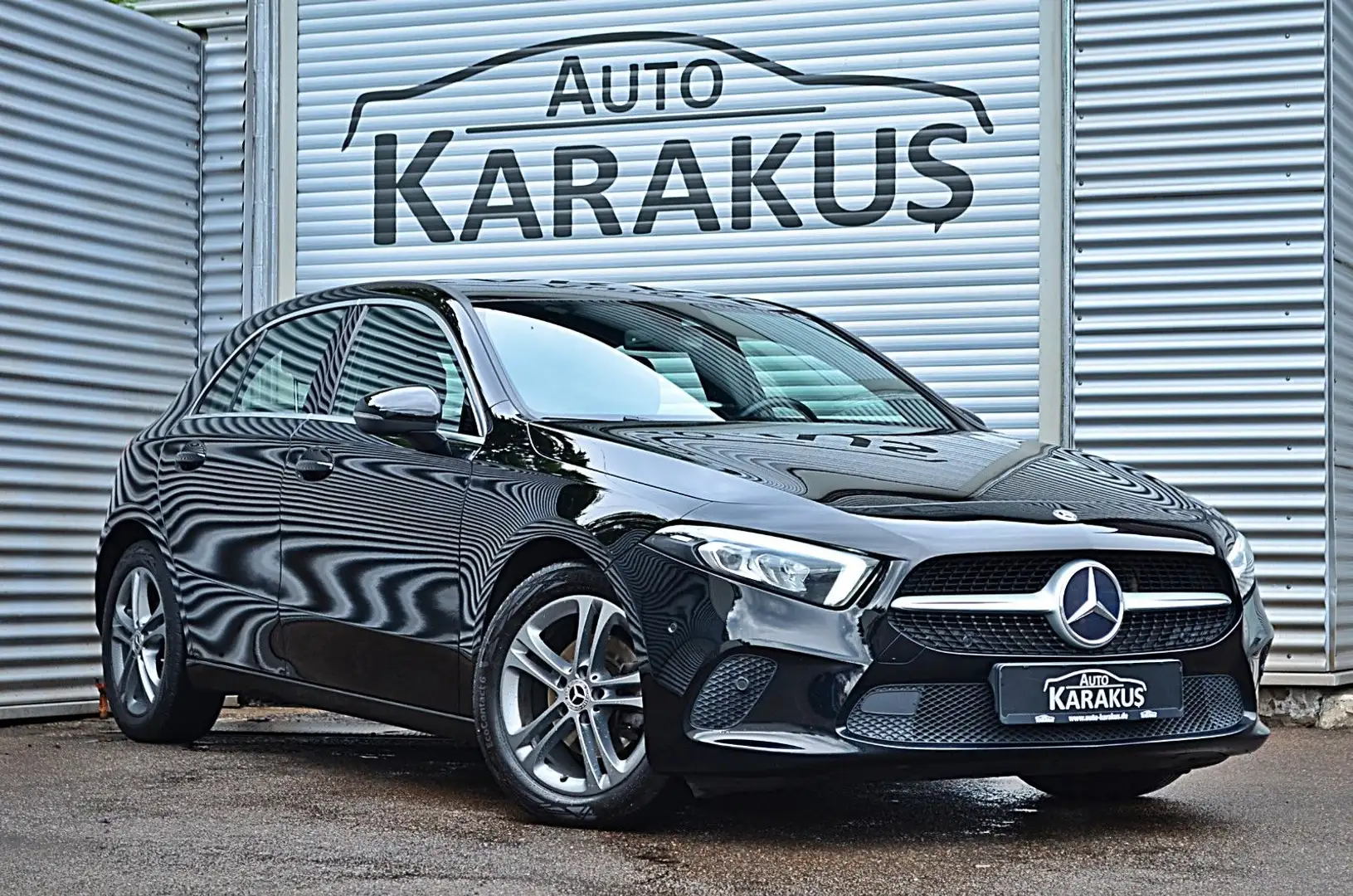Mercedes-Benz A 180 d "Navi/Leder/MBUX/Ambiente/LED/R.Kam" Schwarz - 1