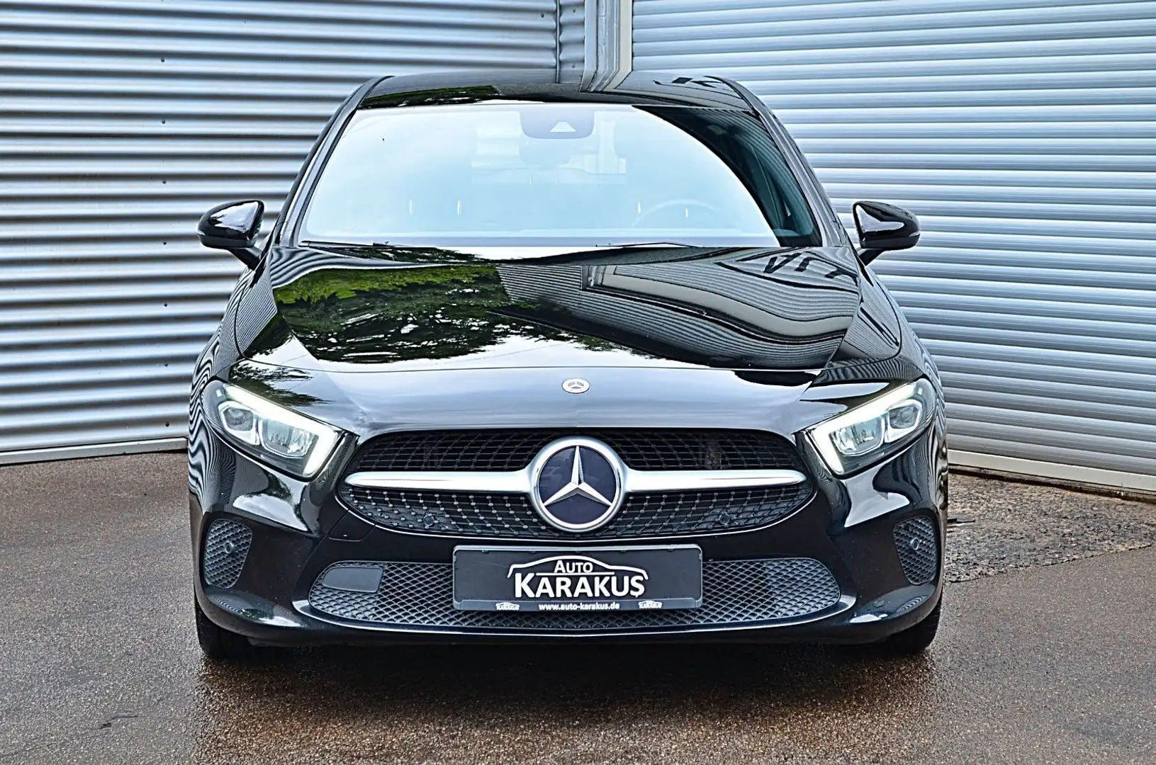 Mercedes-Benz A 180 d "Navi/Leder/MBUX/Ambiente/LED/R.Kam" Schwarz - 2