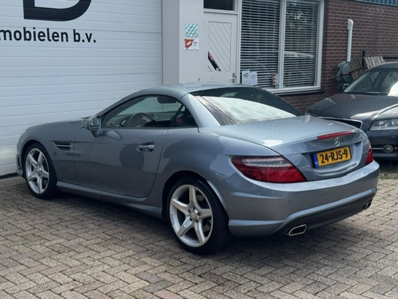 Mercedes-Benz SLK 200 AMG -Airscarf - NAP -Leder-Navi — photo 9