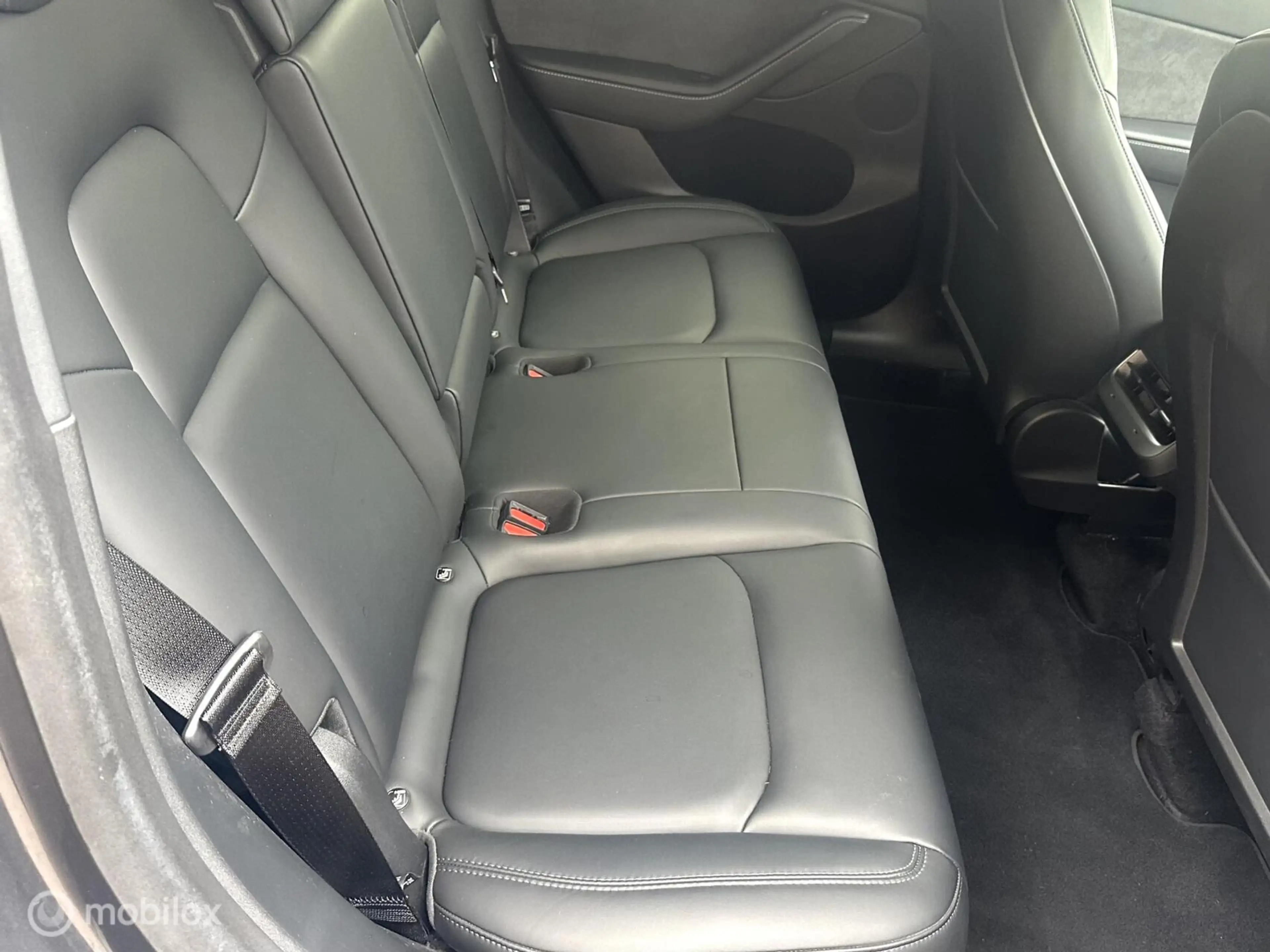 Tesla Model Y Long Range AWD 75 kWh SOH 91% PANORAMADAK AUTOPILO — photo 10