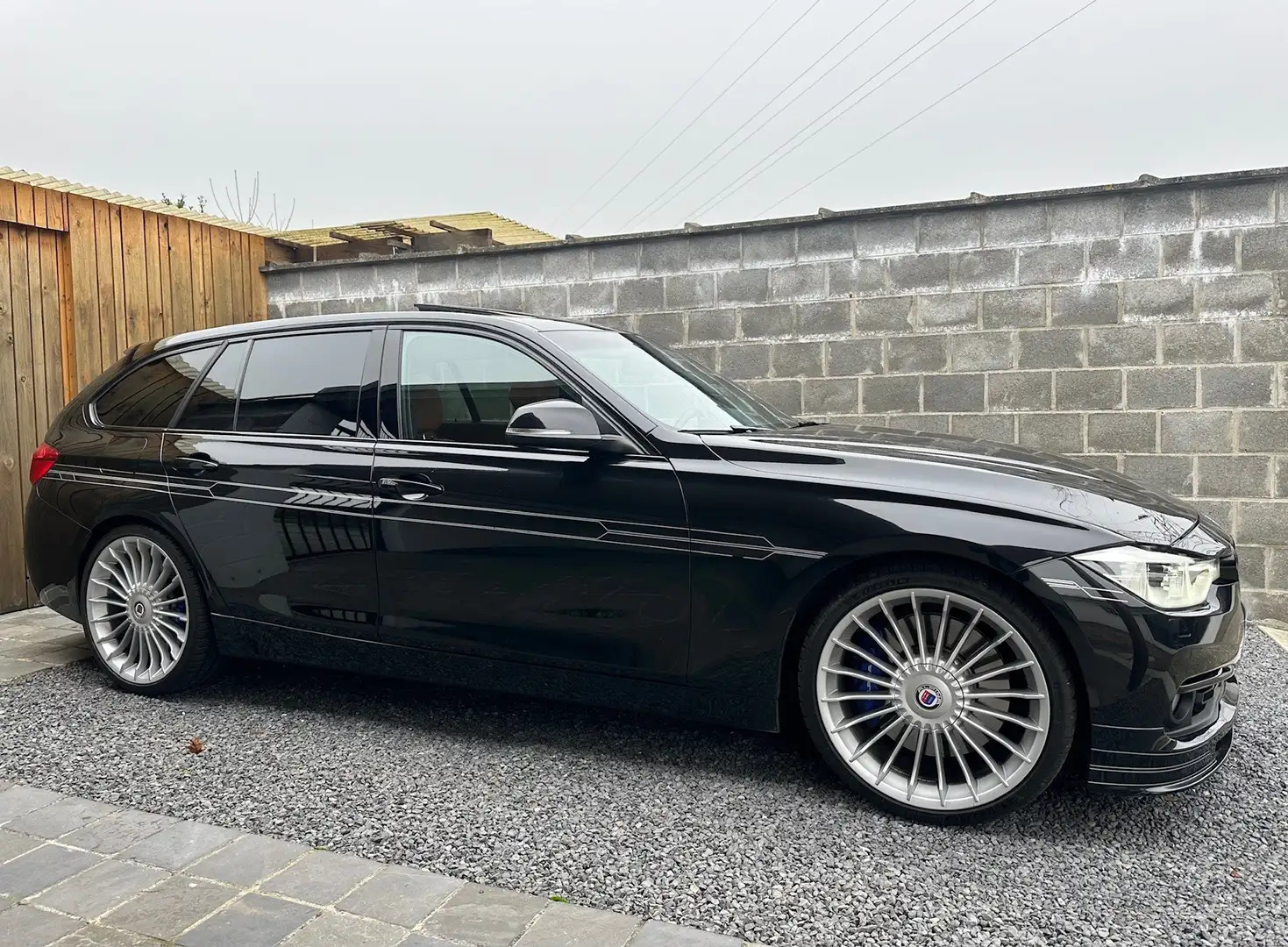 Alpina B3 3.0 BiTurbo Allrad Pano Led Navi Leder Camera BT Schwarz - 1