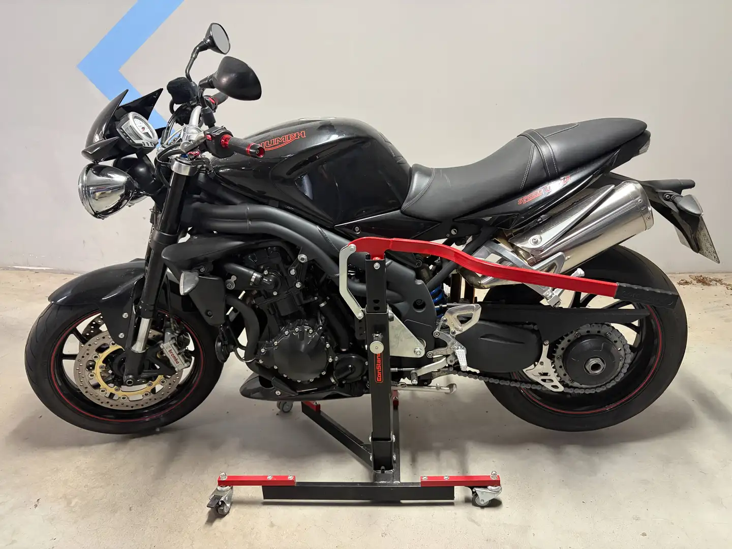 Triumph Speed Triple 1050 15 ANNIVERSARY SPECIAL EDITION - 2