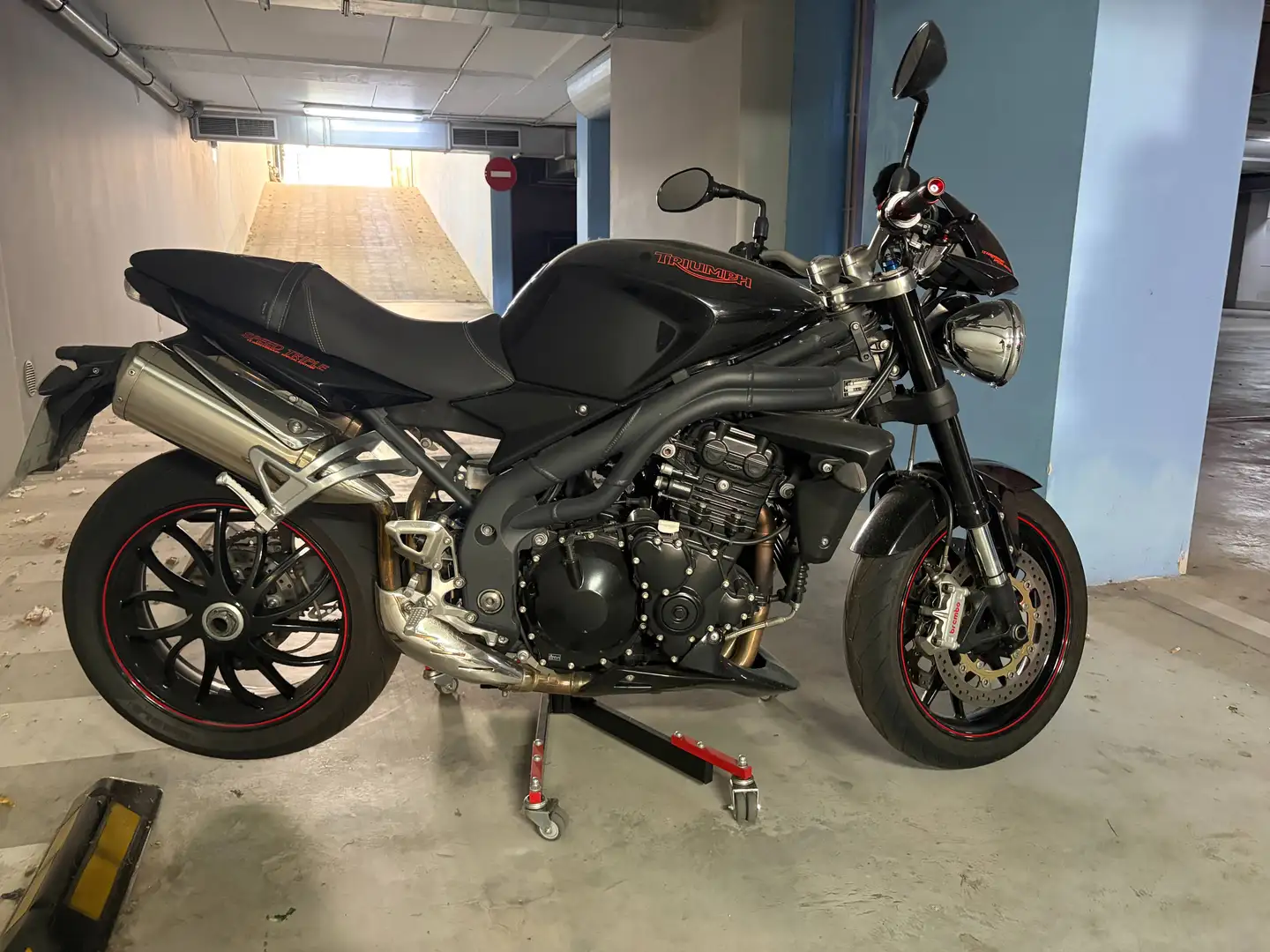 Triumph Speed Triple 1050 15 ANNIVERSARY SPECIAL EDITION - 1