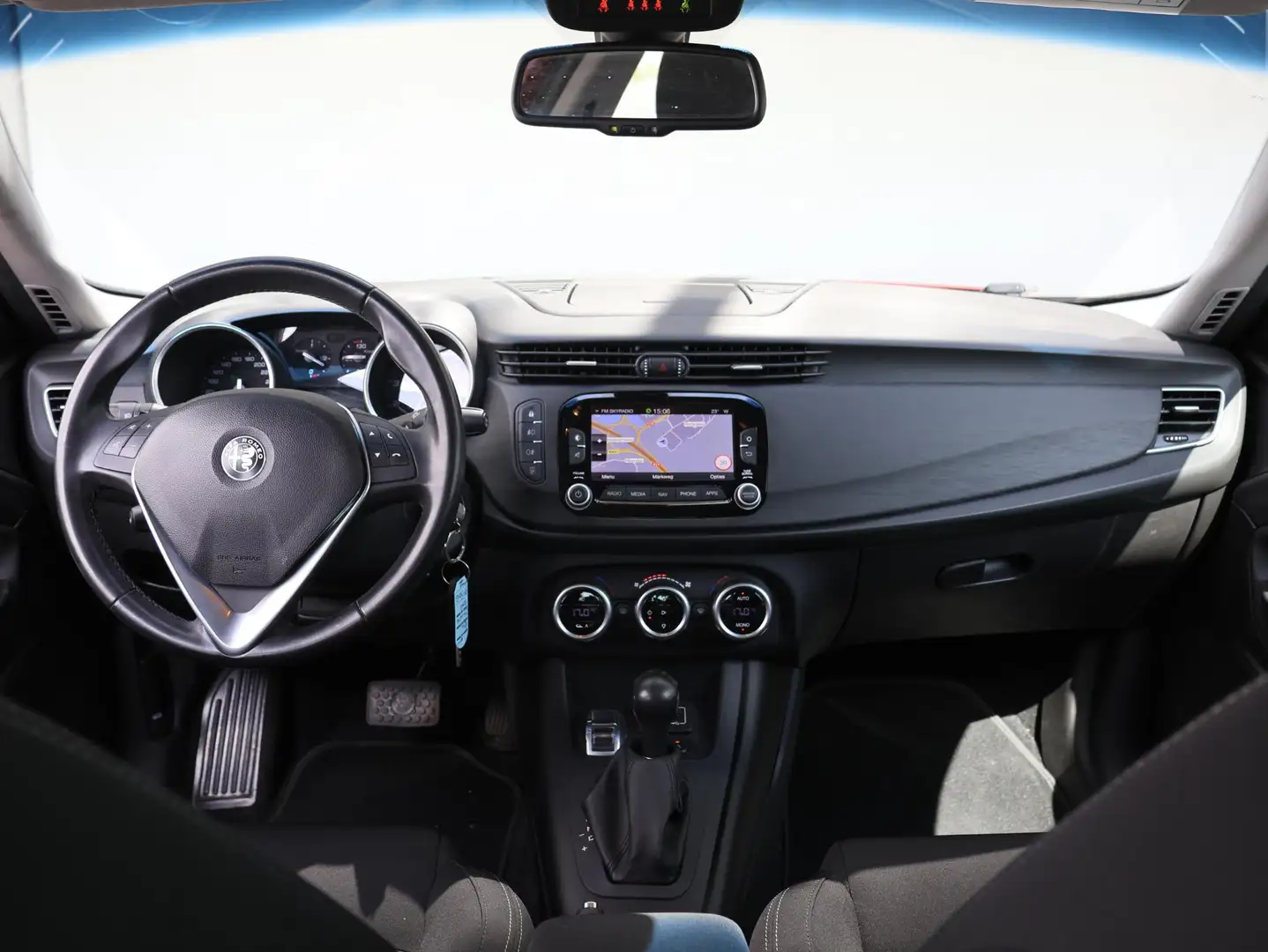 Alfa Romeo Giulietta 1.4 Turbo MultiAir Super | 1e eigenaar | Dealer on Rot - 2