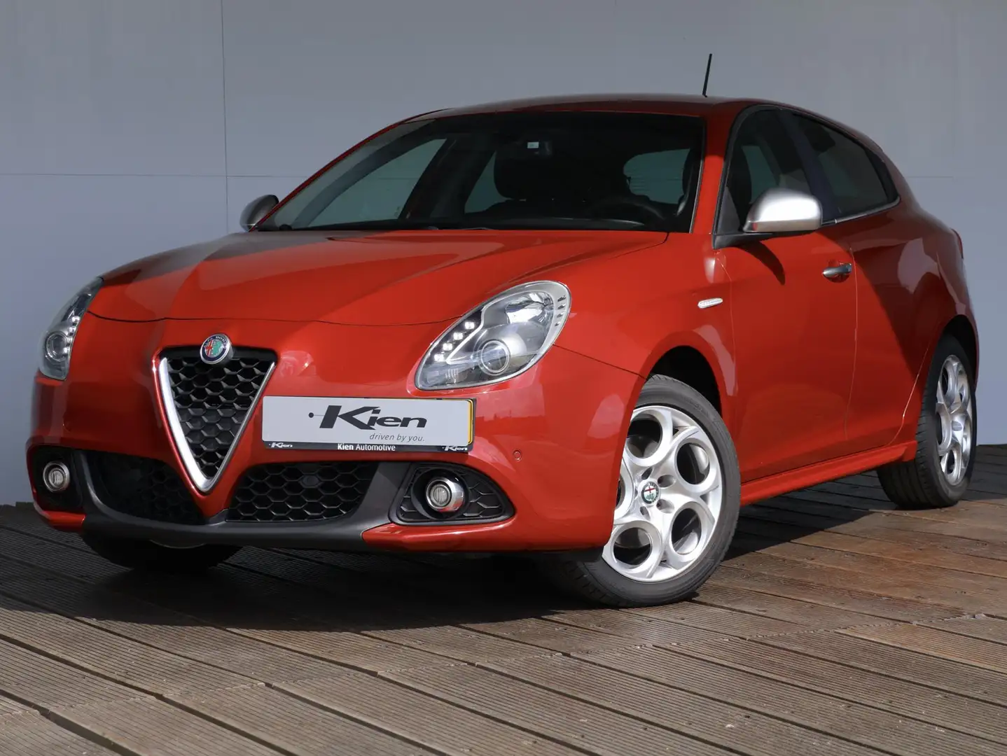 Alfa Romeo Giulietta 1.4 Turbo MultiAir Super | 1e eigenaar | Dealer on Rot - 1