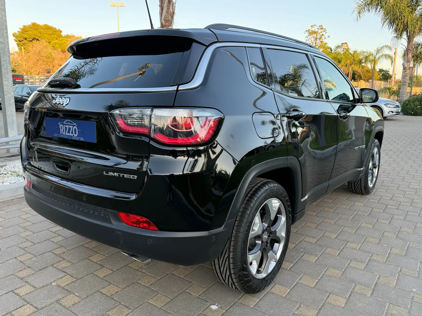 Jeep Compass 1.6 mjt Limited 120cv XENON PELLE NAVI Zwart - 2