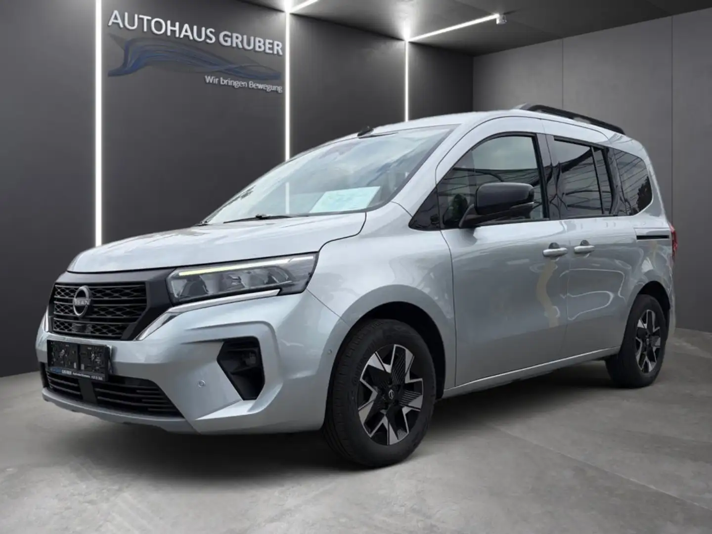 Nissan Townstar "Tekna" - 1