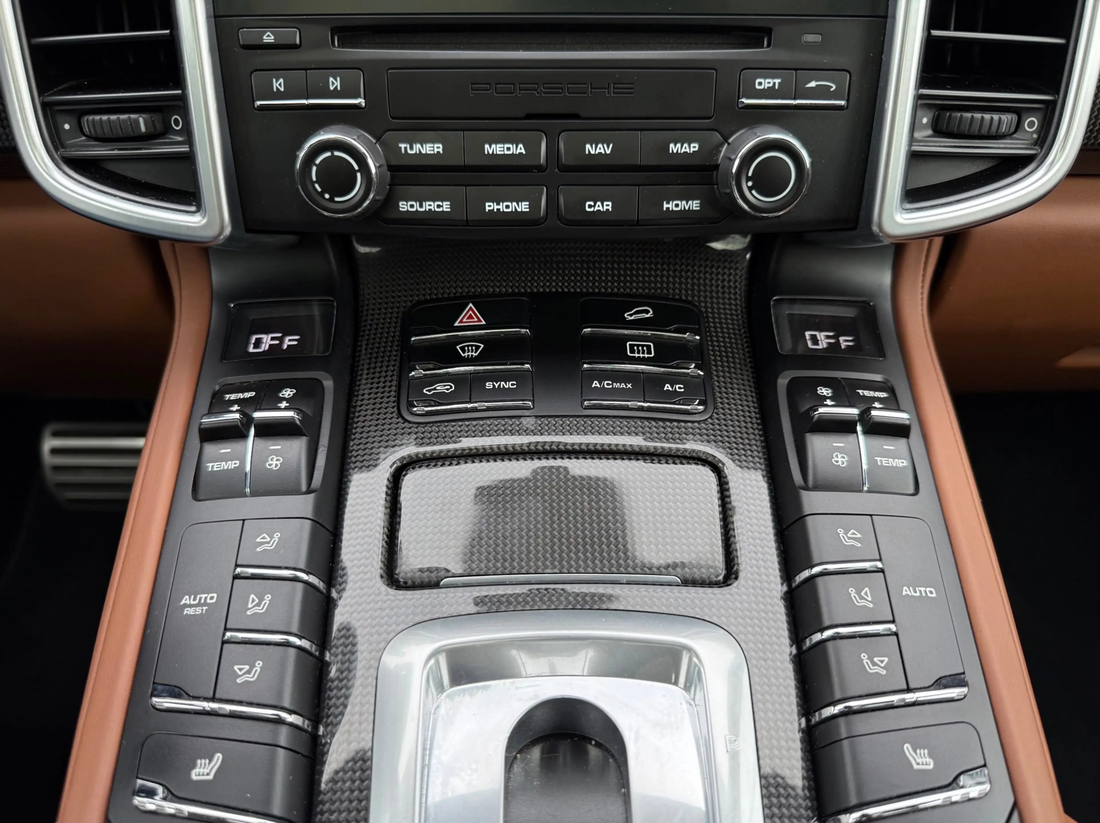 Porsche Cayenne 3.0 S E-Hybrid |PANO|BOSE|TREKHAAK|ADAPTIVE CRUISE — photo 13