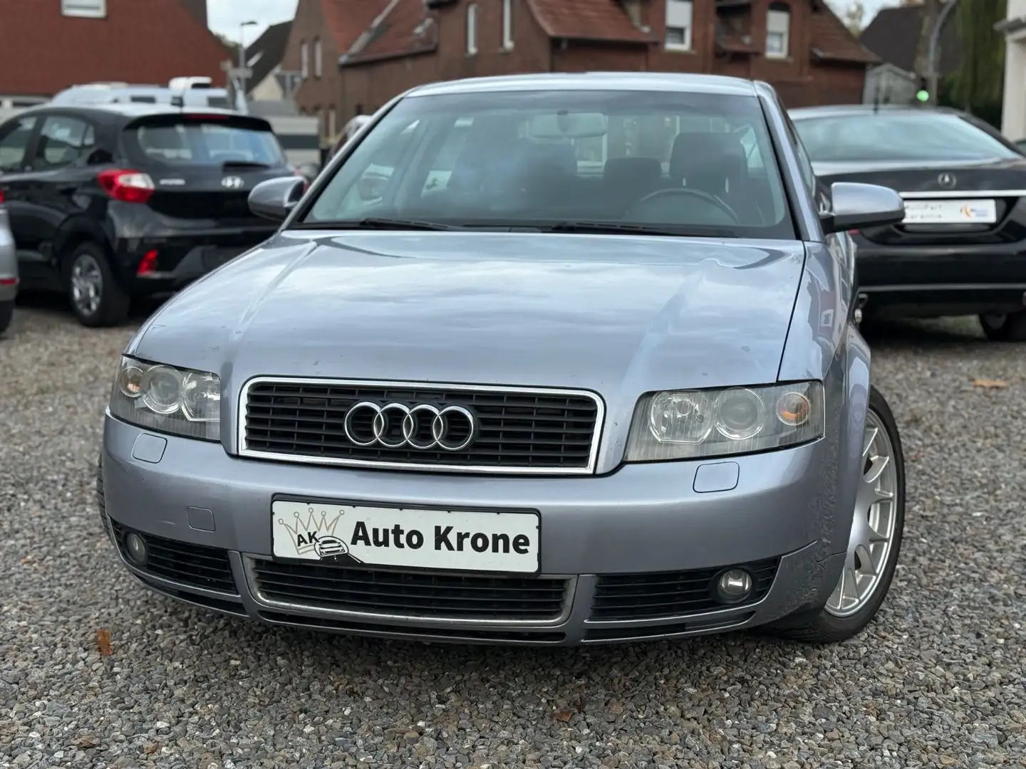 Audi A4 2.5TDI Lim. S line Xenon SHZ BBS TÜV NEU EU4 Grau - 2
