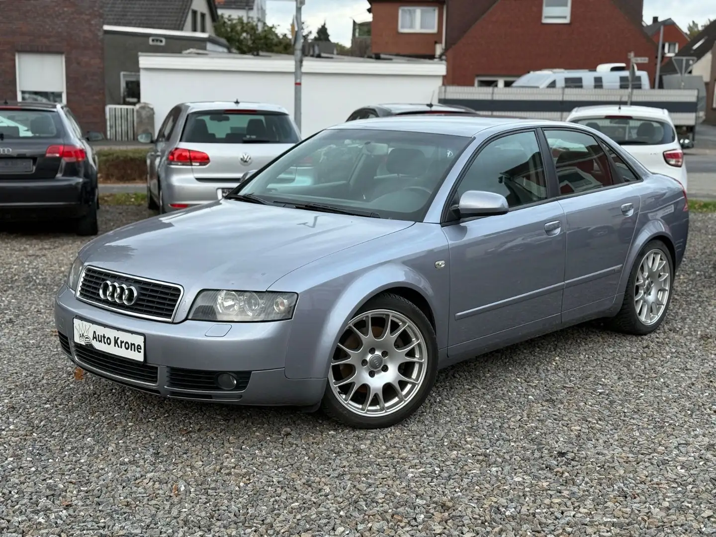 Audi A4 2.5TDI Lim. S line Xenon SHZ BBS TÜV NEU EU4 Grau - 1