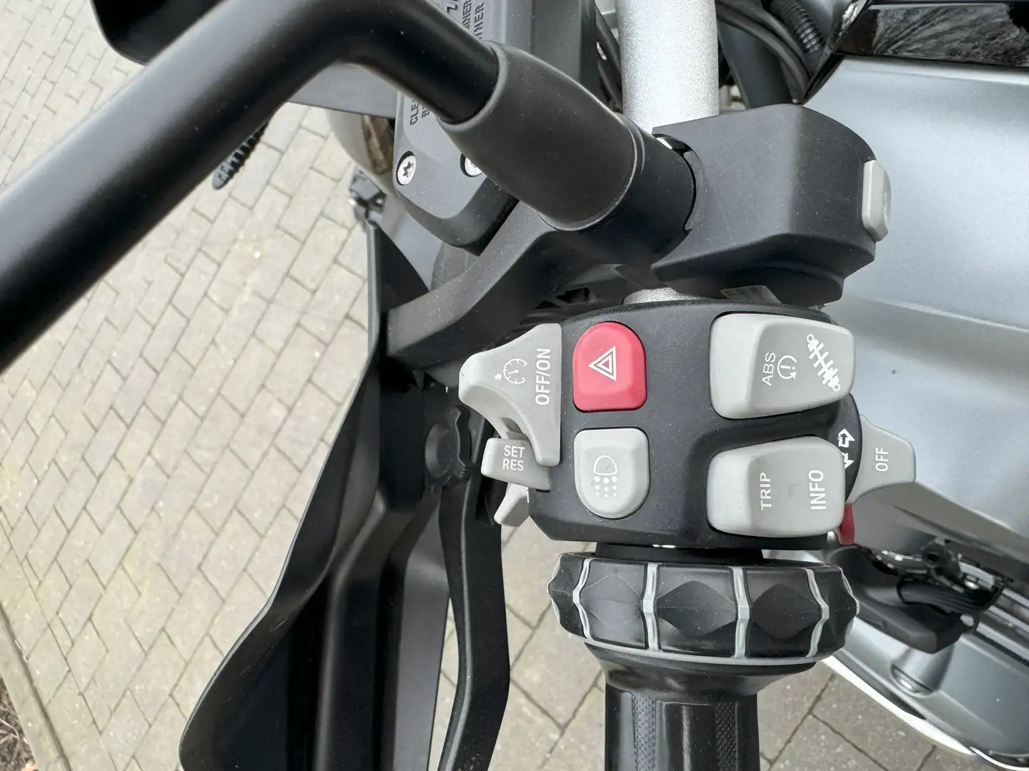 BMW R 1200 GS srebrna - 1