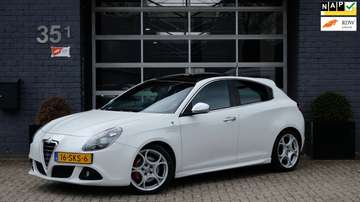 1.7 TBi Quadrifoglio Verde |Bose|Leder|Pano|Xenon