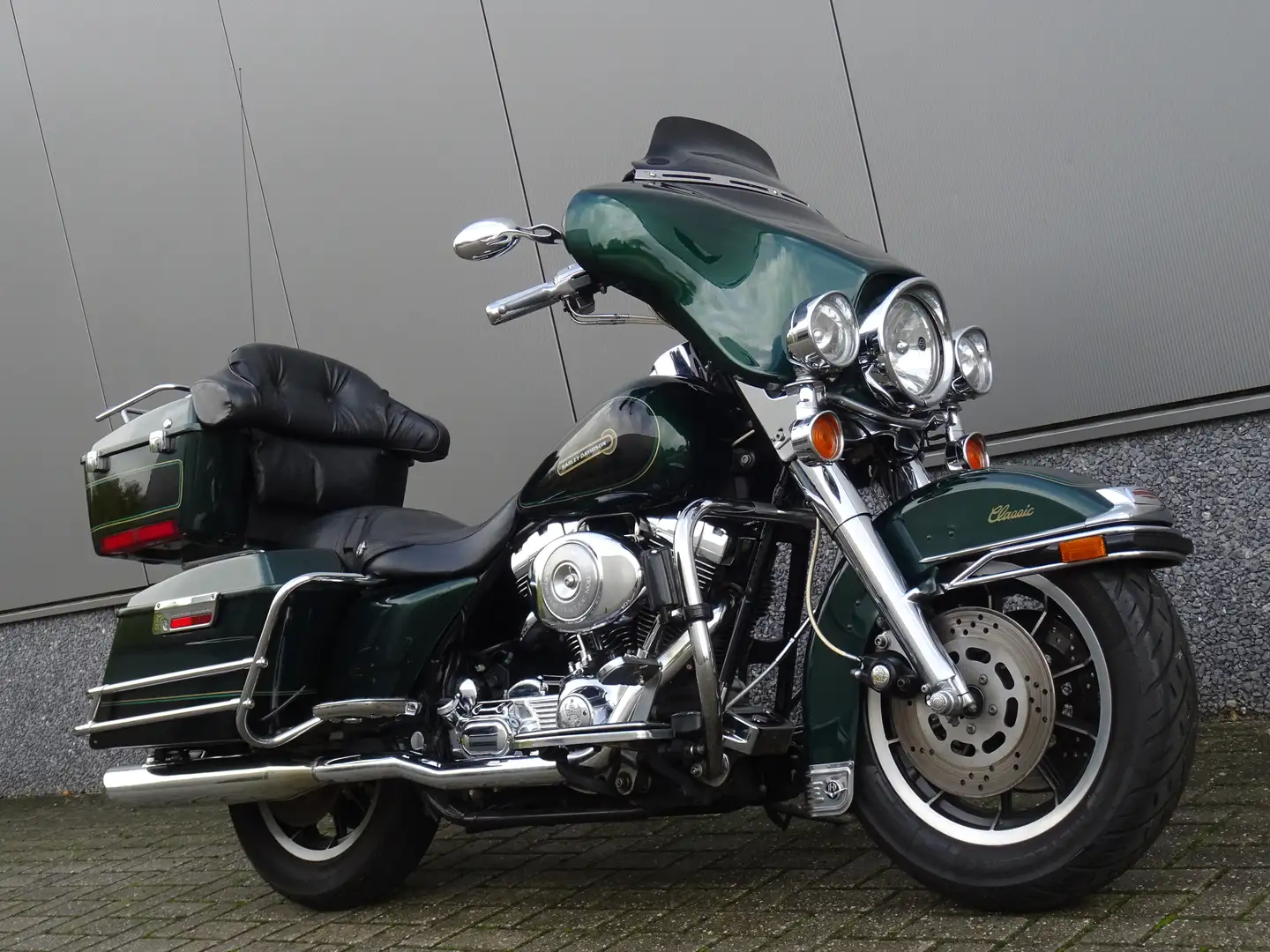 Harley-Davidson Electra Glide FLHTCU ULTRA CLASSIC Groen - 2