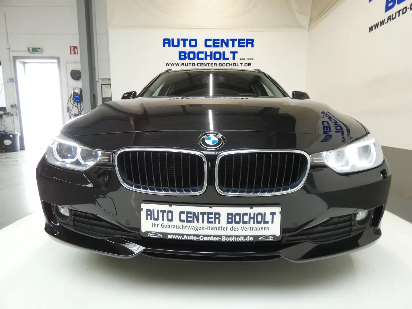 BMW 318 d*Aut*Navi*Xenon*PDC*LM*AHK Negro - 1