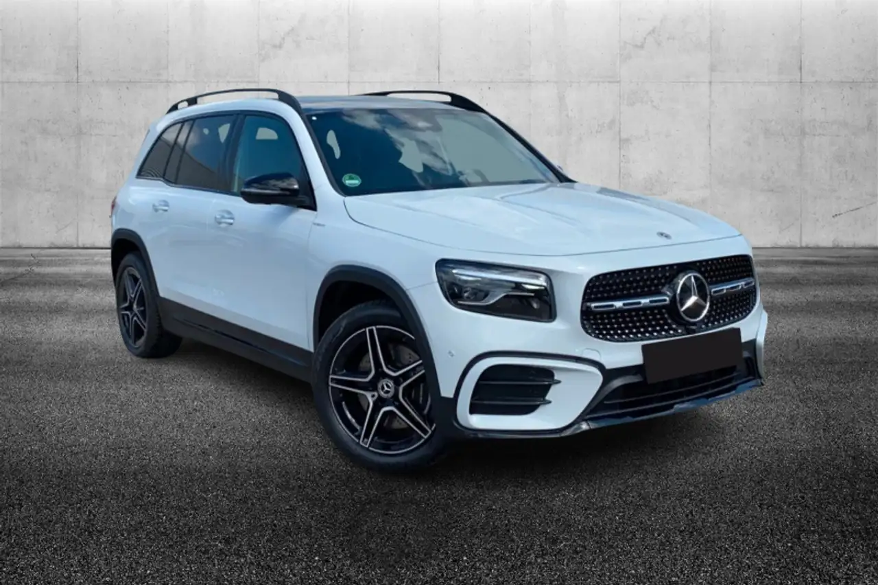 Mercedes-Benz GLB 220
