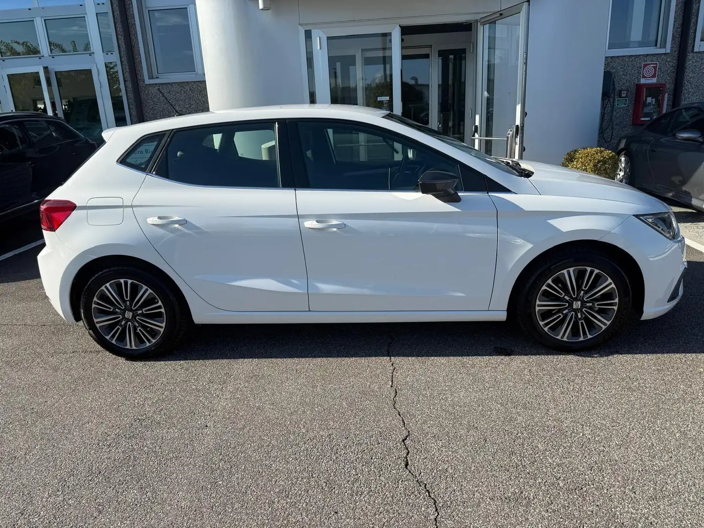 SEAT Ibiza Ibiza 1.0 tgi Xcellence 90cv x Neopatentati Blanc - 2