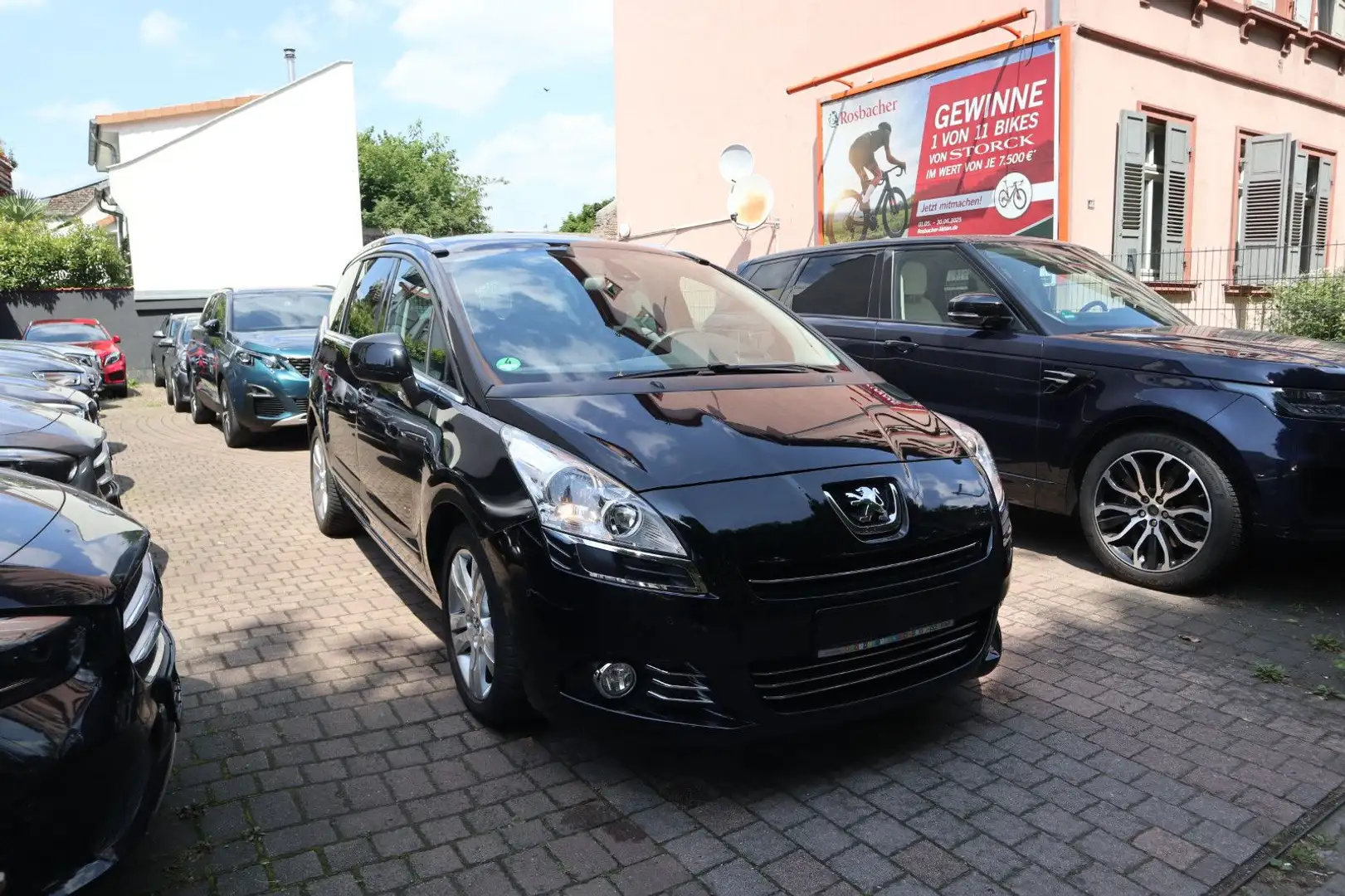 Peugeot 5008 Allure 163 PS ! Panoramadach Klima 1.Hand Noir - 1