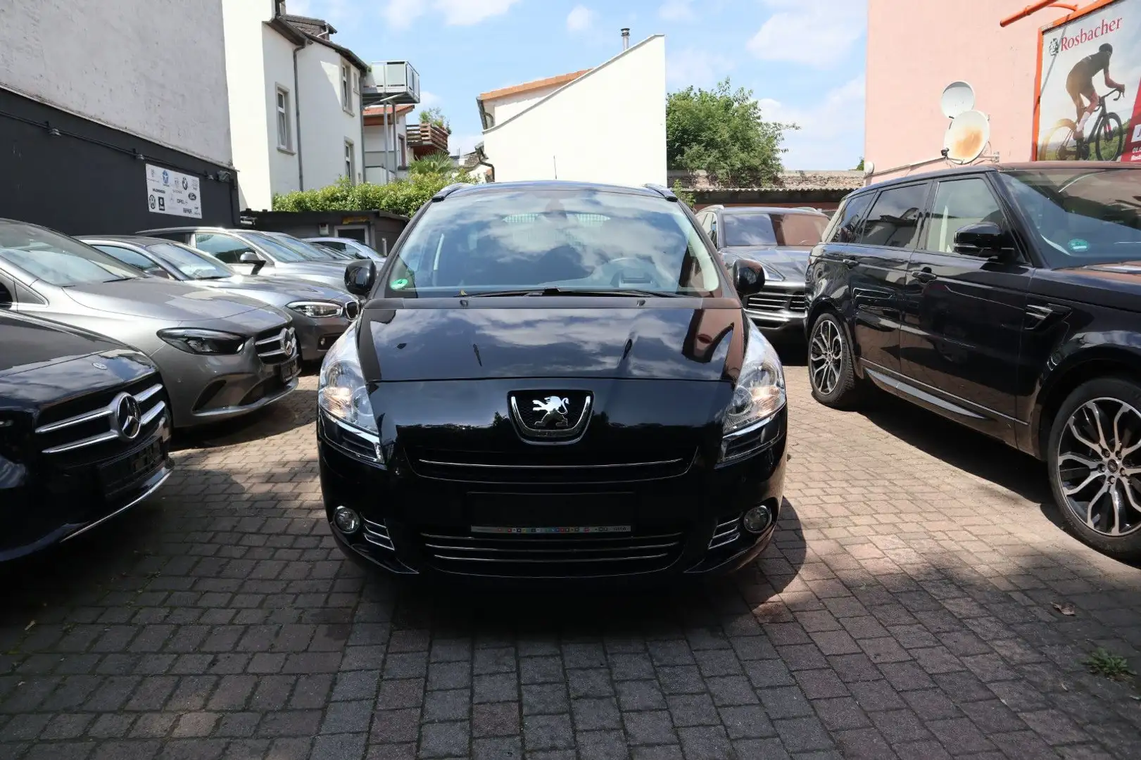 Peugeot 5008 Allure 163 PS ! Panoramadach Klima 1.Hand Noir - 2