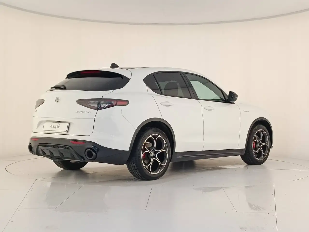 Alfa Romeo Stelvio 2024