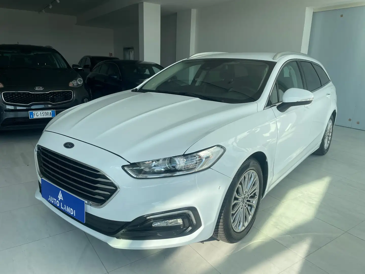Ford Mondeo Mondeo SW 2.0 ecoblue Titanium Business s Bianco - 1