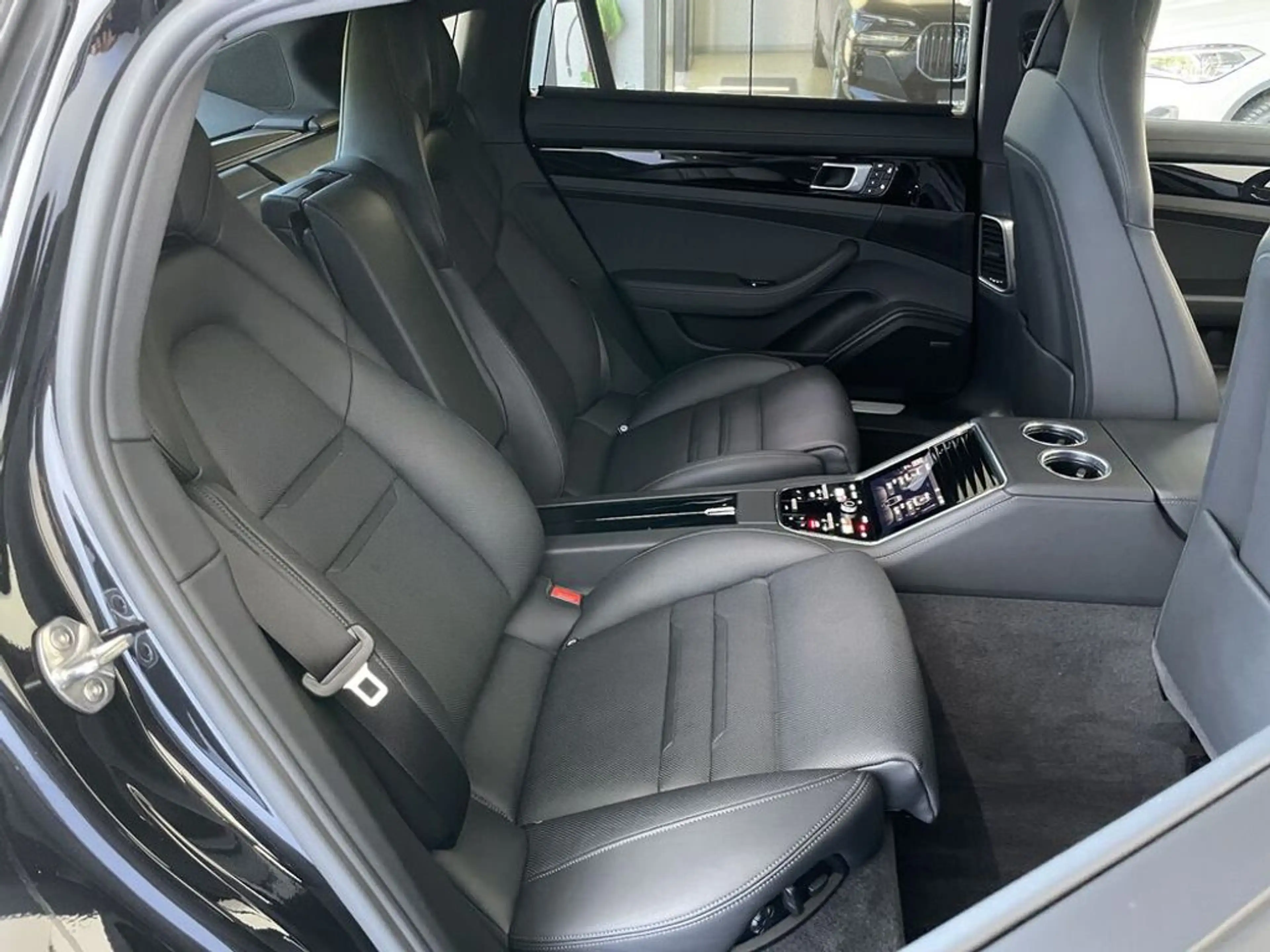 Porsche Panamera Executive E-Hybrid *MATRIX*BOSE*Massage* — photo 10