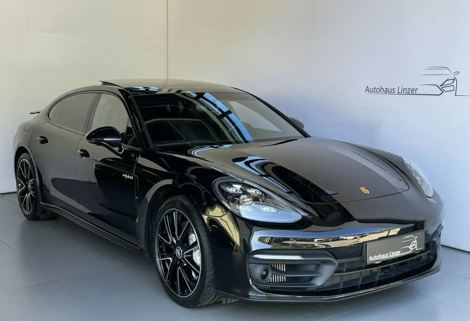 Porsche Panamera Executive E-Hybrid *MATRIX*BOSE*Massage* Schwarz - 1