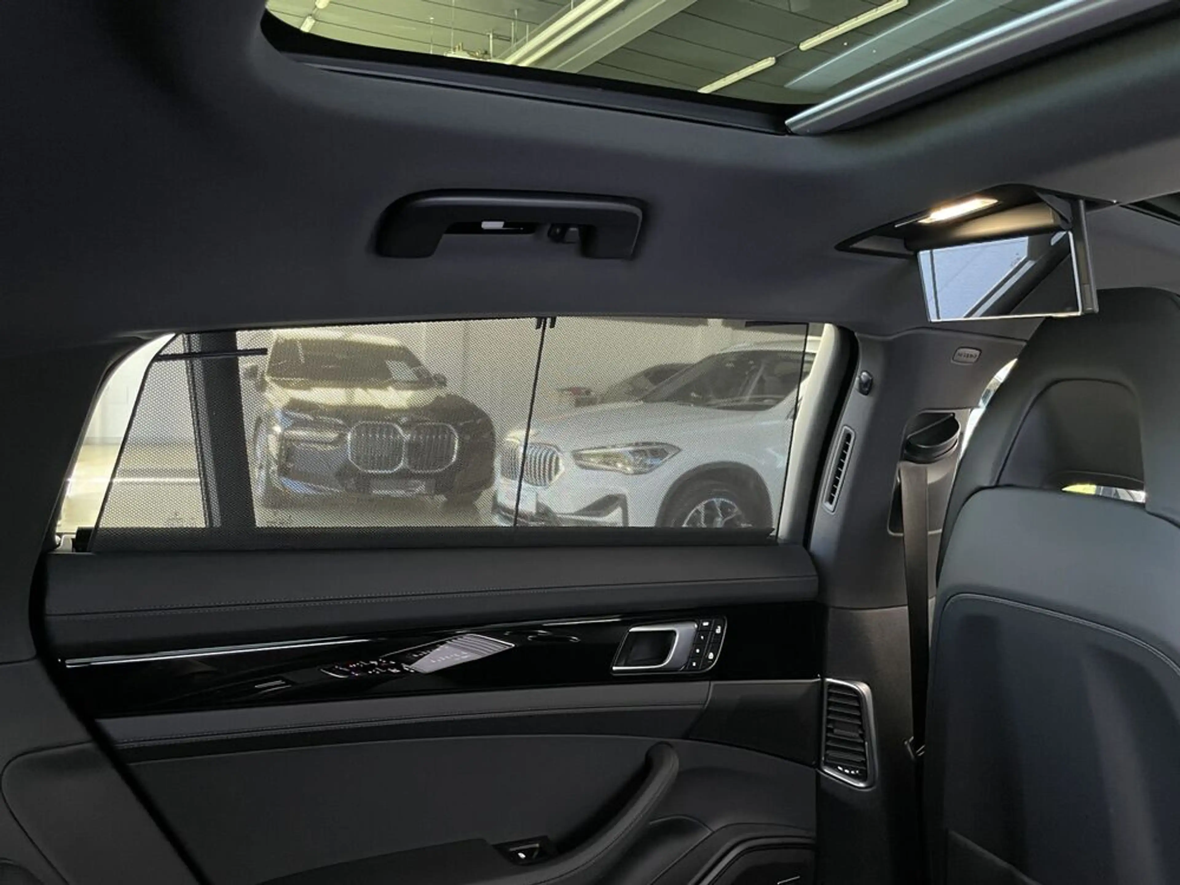 Porsche Panamera Executive E-Hybrid *MATRIX*BOSE*Massage* — photo 11