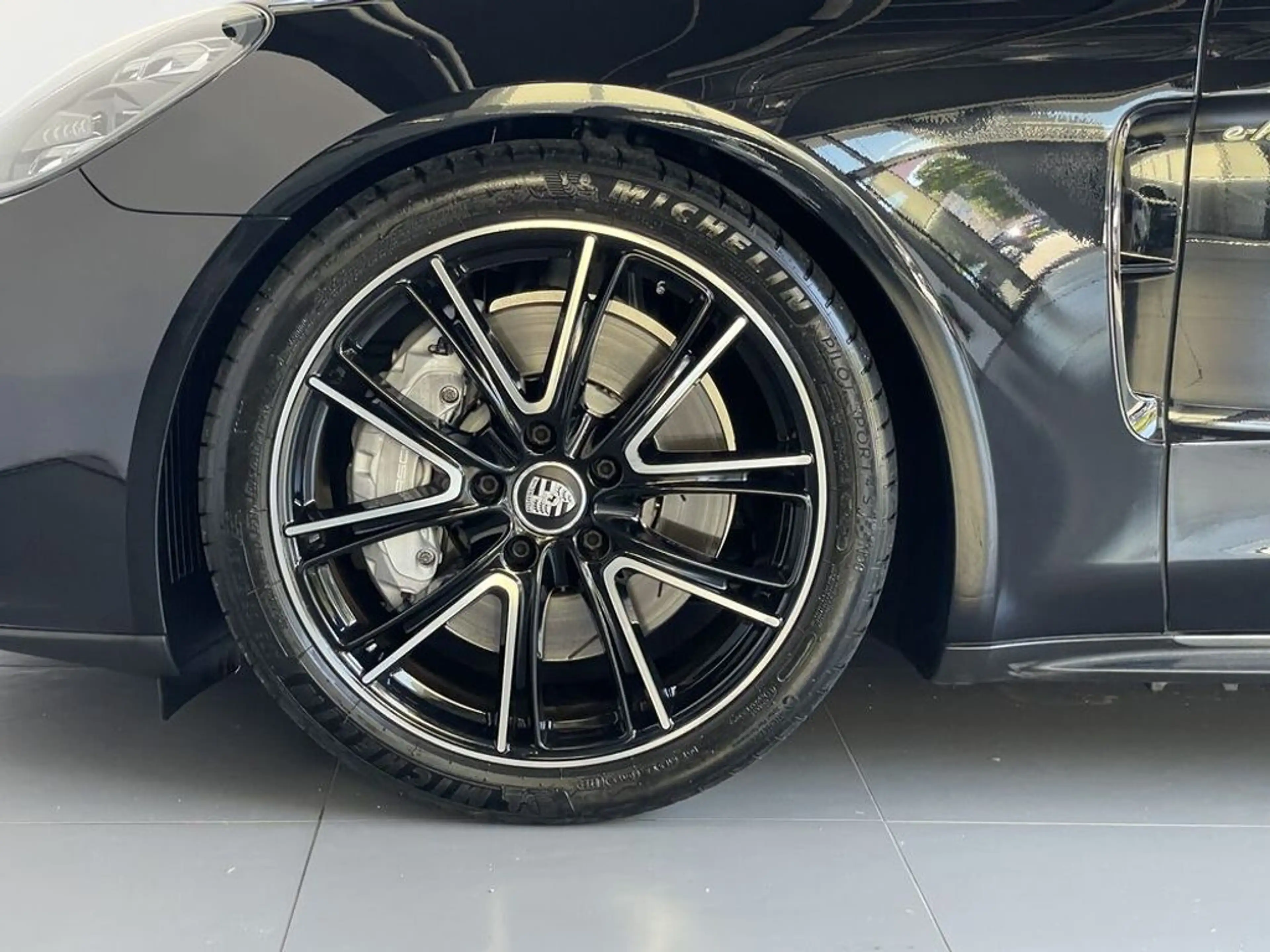 Porsche Panamera Executive E-Hybrid *MATRIX*BOSE*Massage* — photo 3